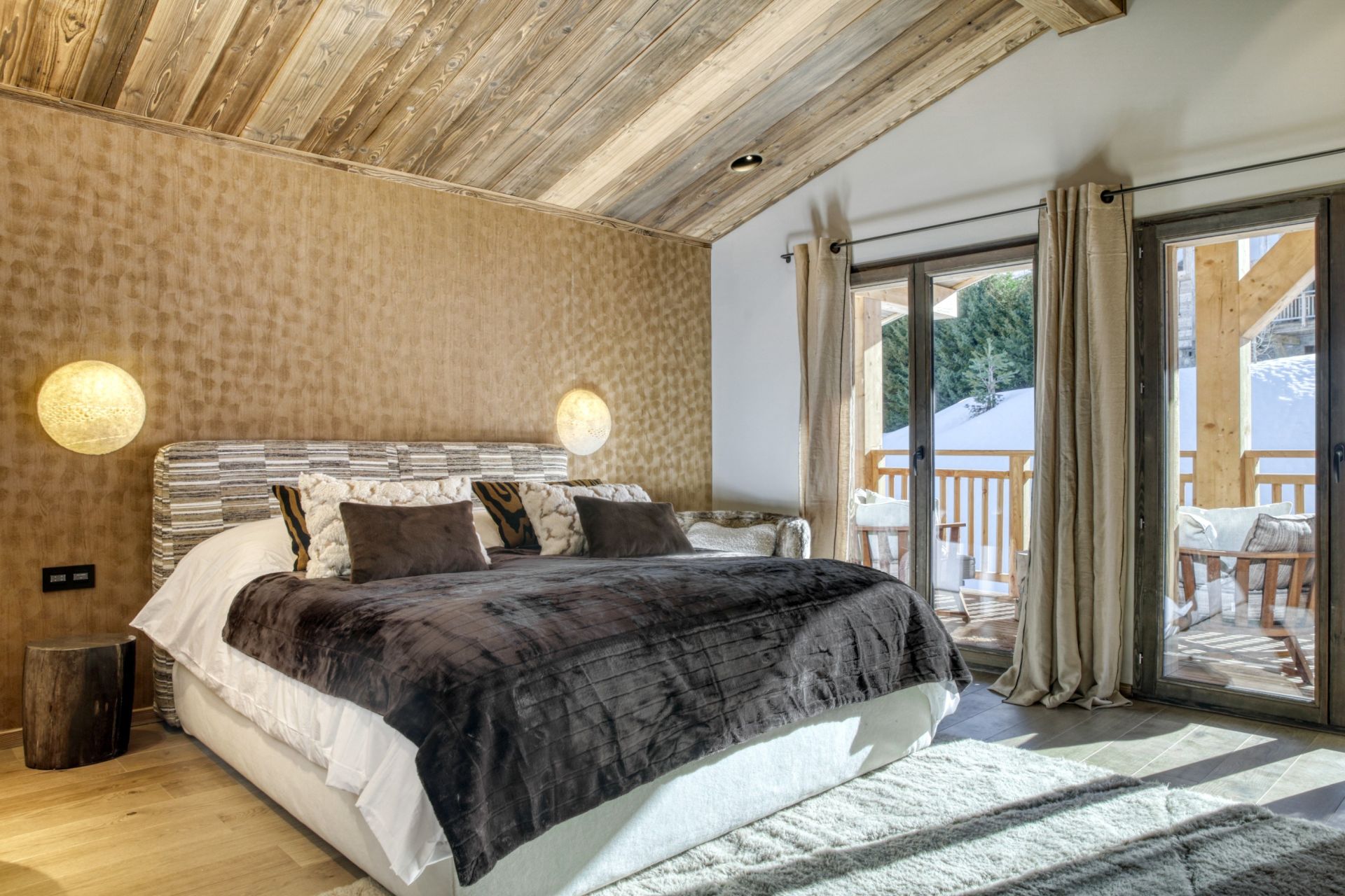 luxury chalet 8 Rooms for seasonal rent on MEGEVE (74120)