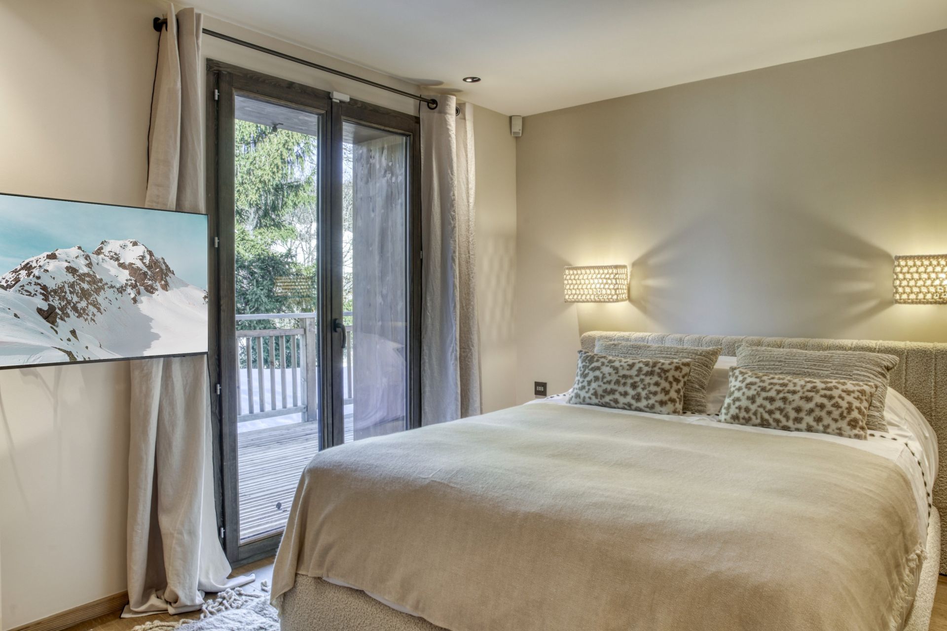 luxury chalet 8 Rooms for seasonal rent on MEGEVE (74120)