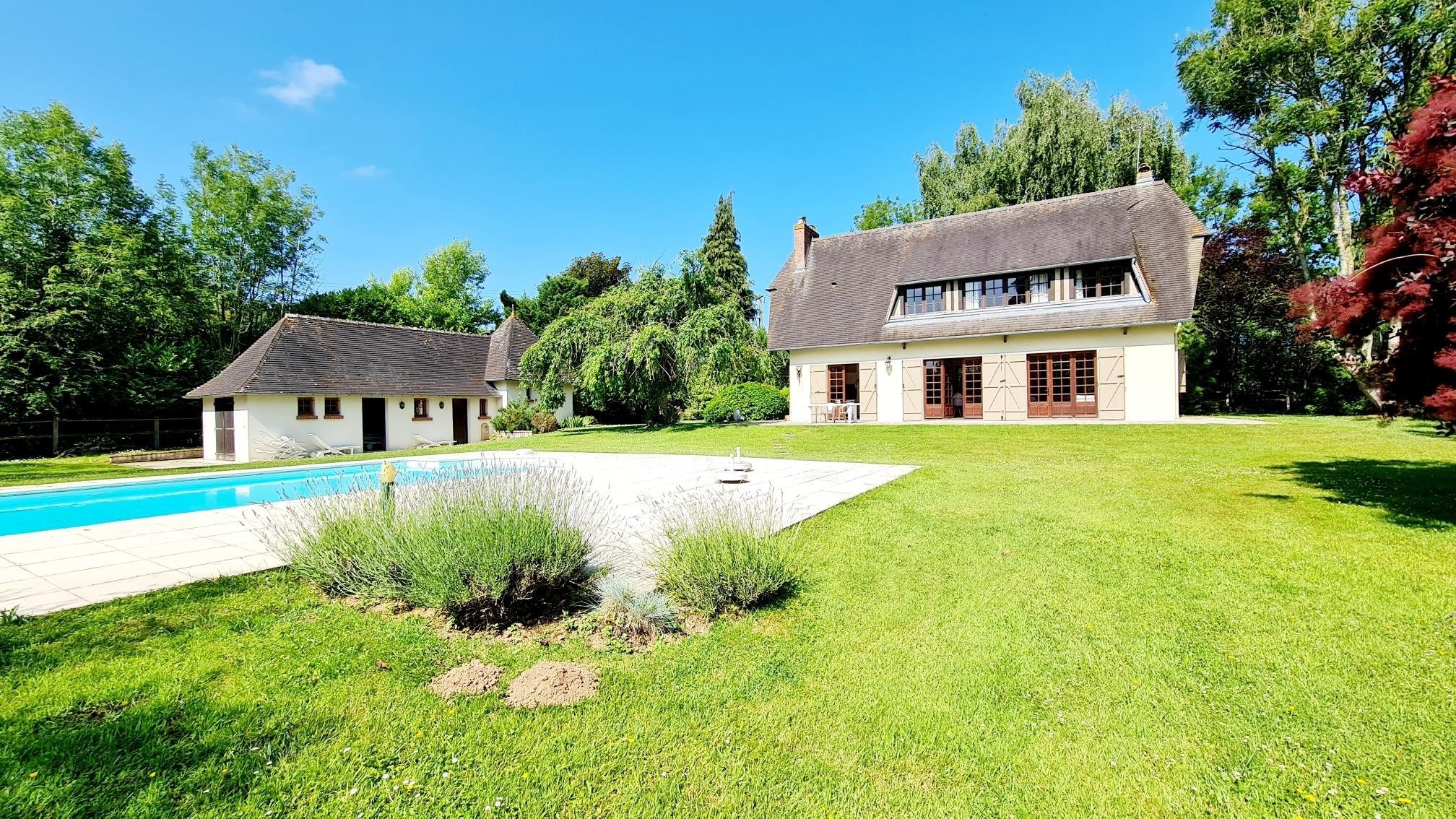 maison de luxe 6 Pièces en vente sur PONT L EVEQUE (14130)