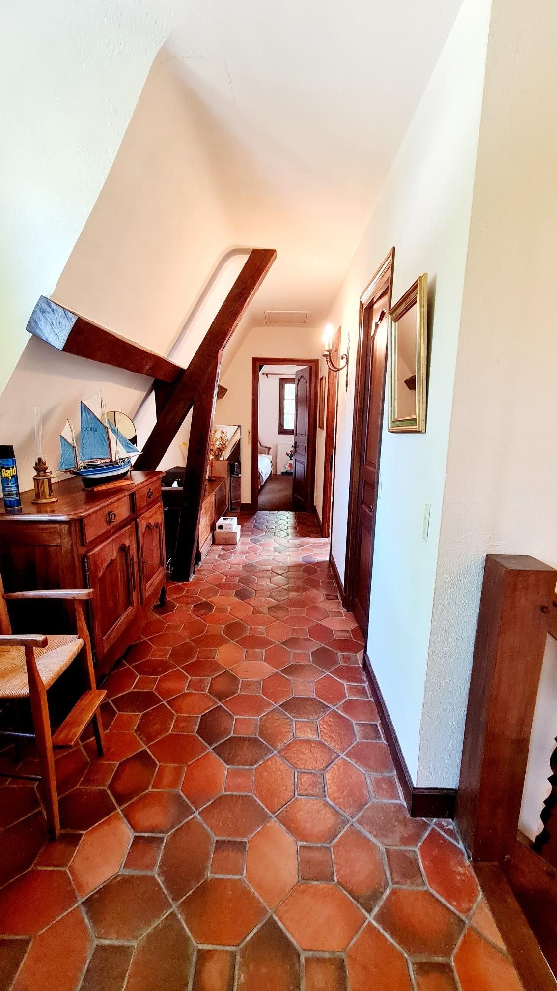 luxury house 6 Rooms for sale on PONT L EVEQUE (14130)