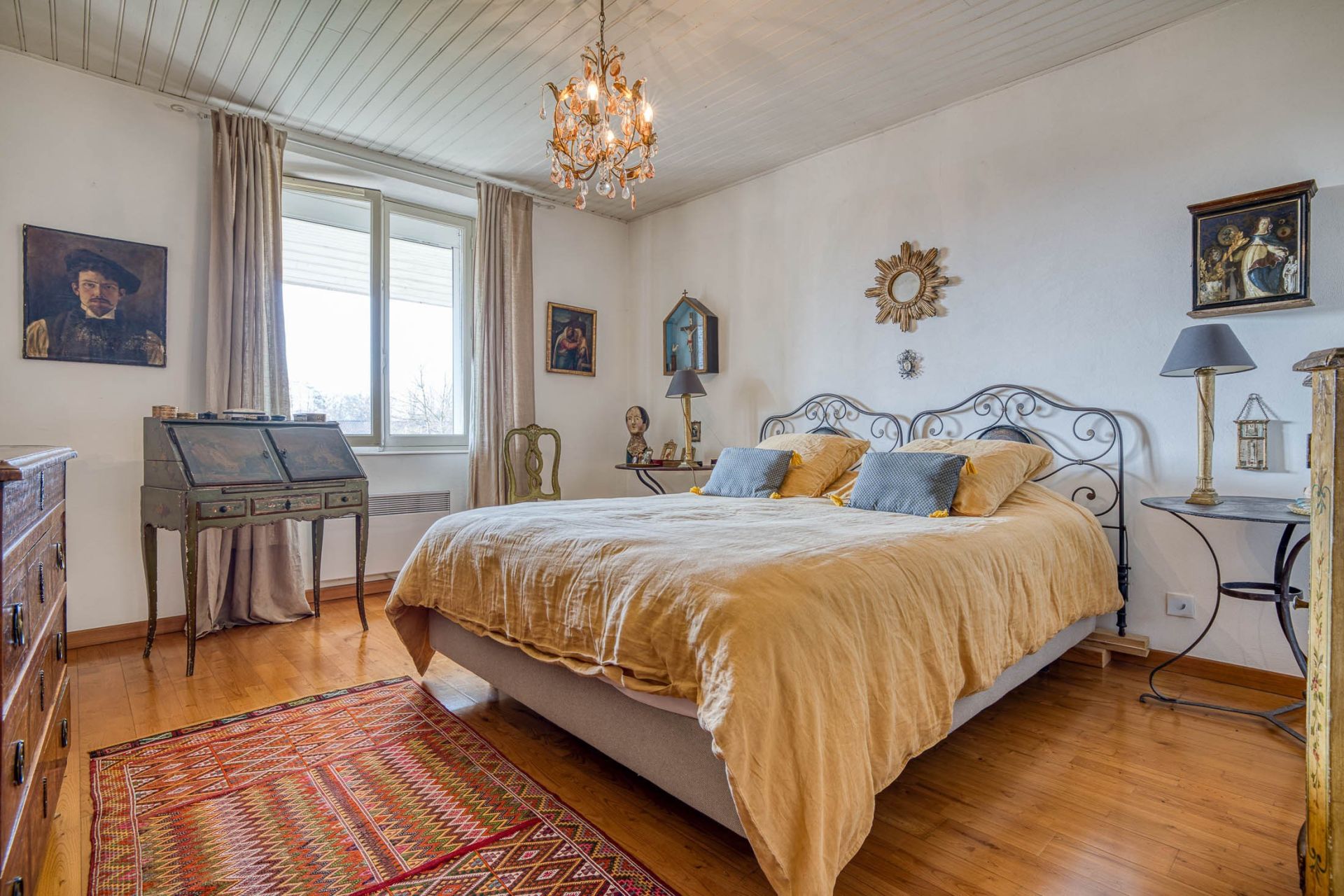 luxury house 6 Rooms for sale on ALBENS (73410)