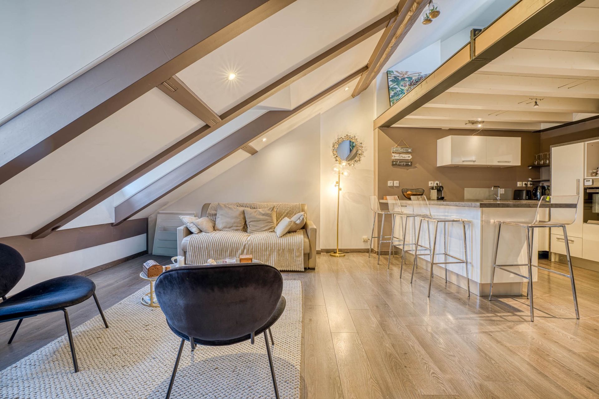 luxury apartment 2 Rooms for sale on ANNECY (74000)