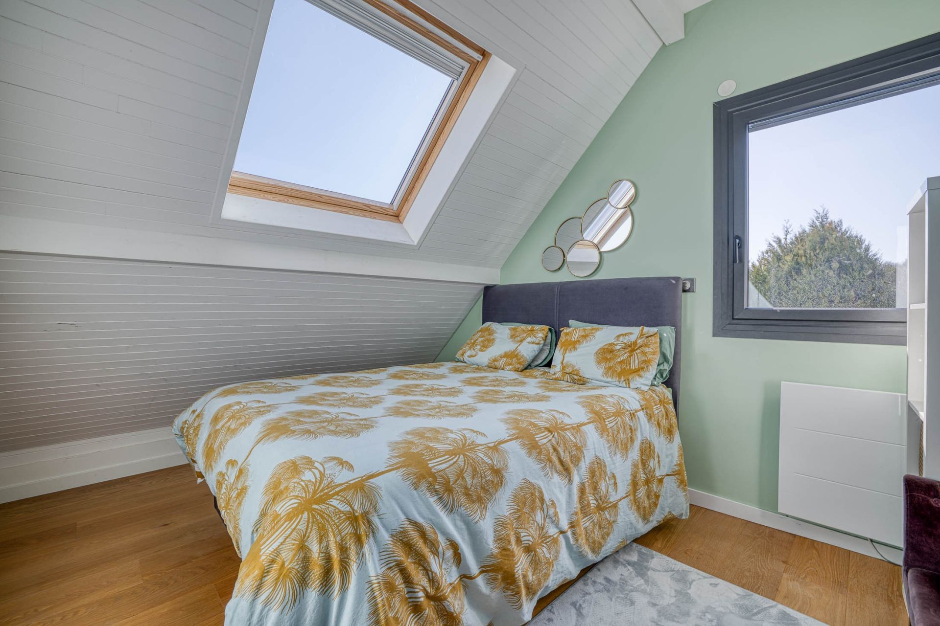 luxury house 8 Rooms for sale on ANNECY (74370)