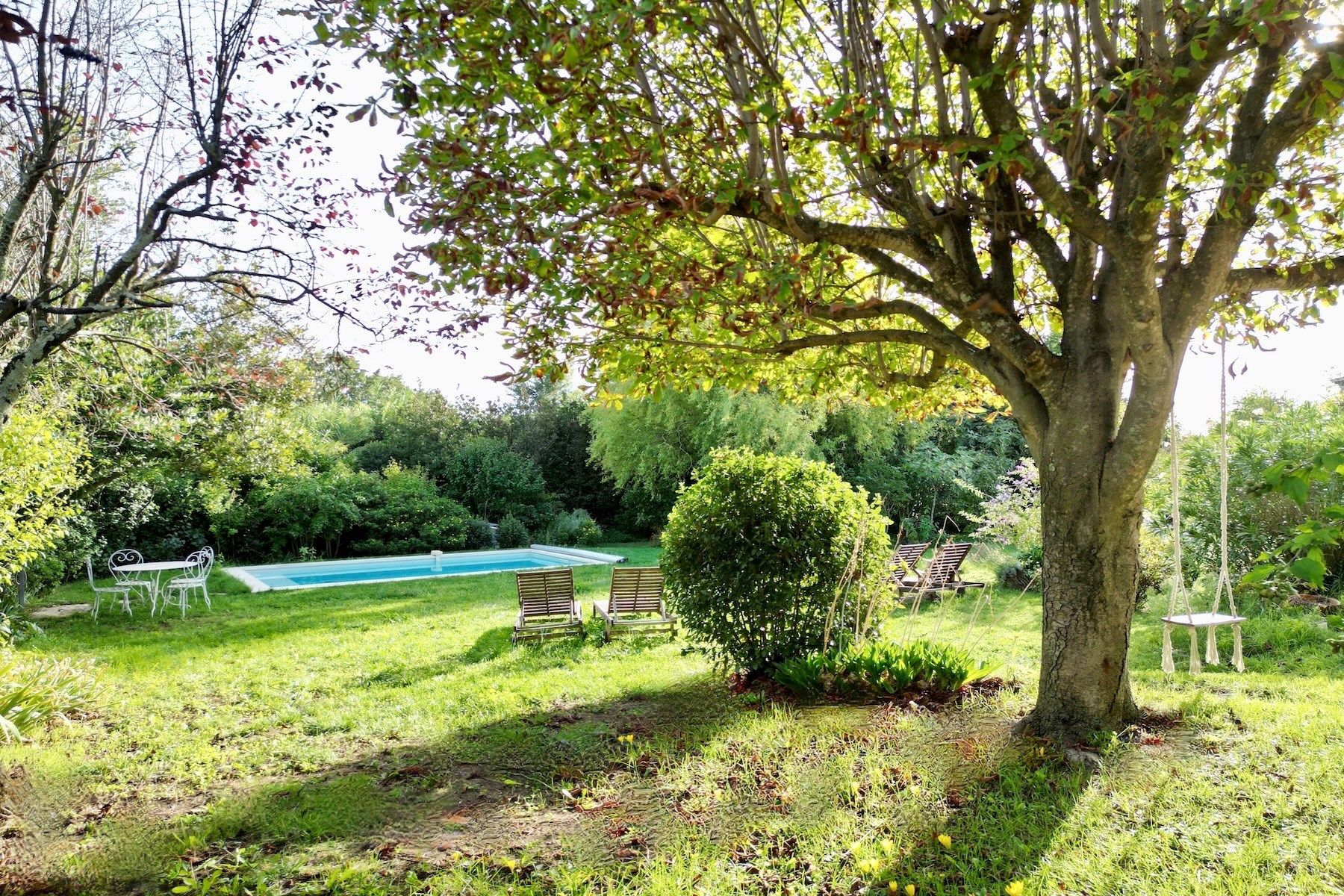 luxury house 7 Rooms for sale on UZES (30700)