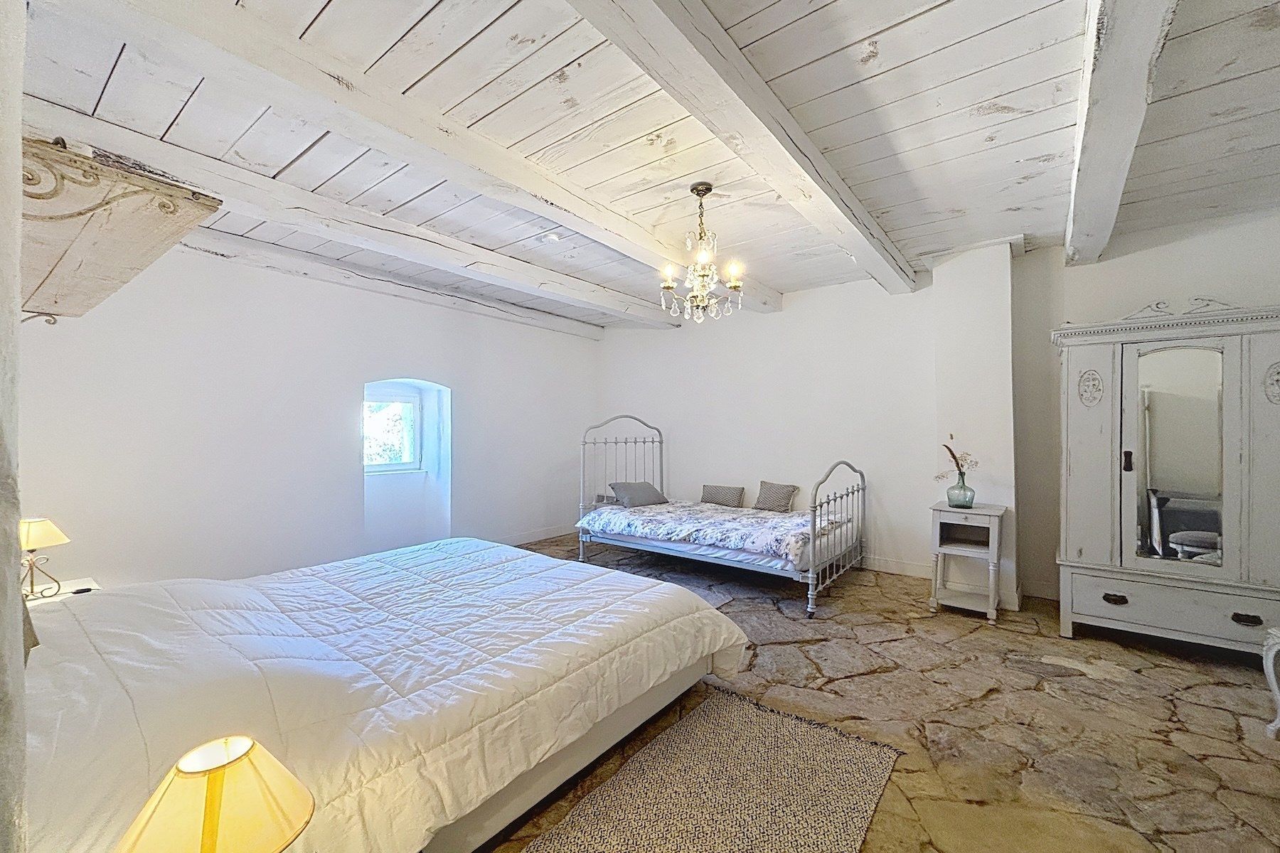 maison de luxe 7 Pièces en vente sur UZES (30700)