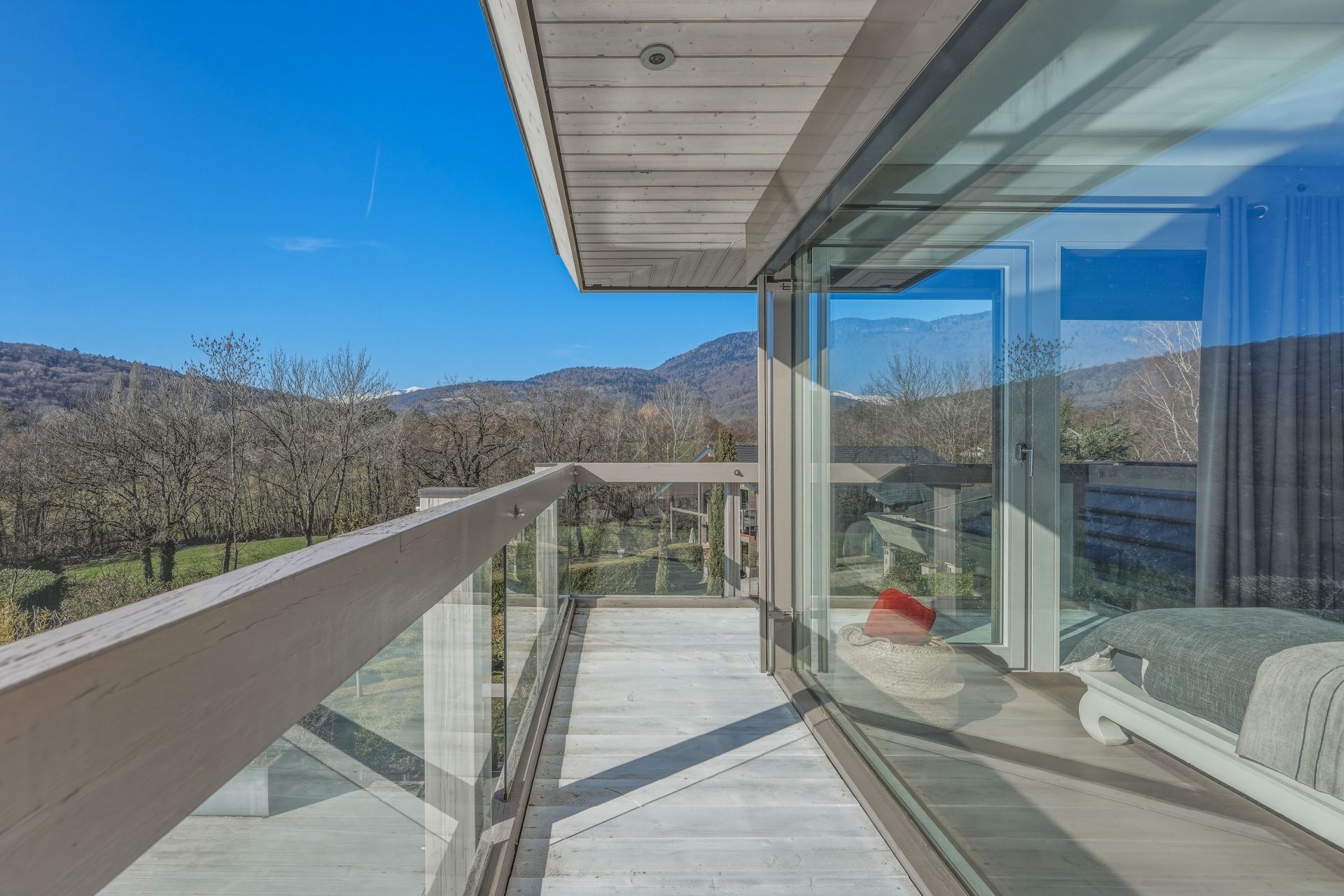 maison de luxe 7 Pièces en vente sur DIVONNE LES BAINS (01220)