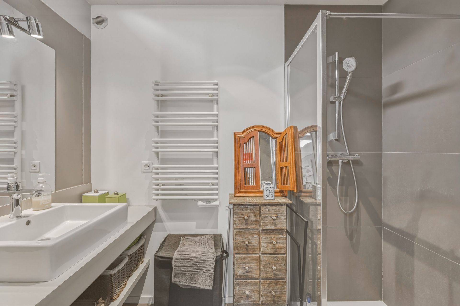 maison de luxe 7 Pièces en vente sur DIVONNE LES BAINS (01220)