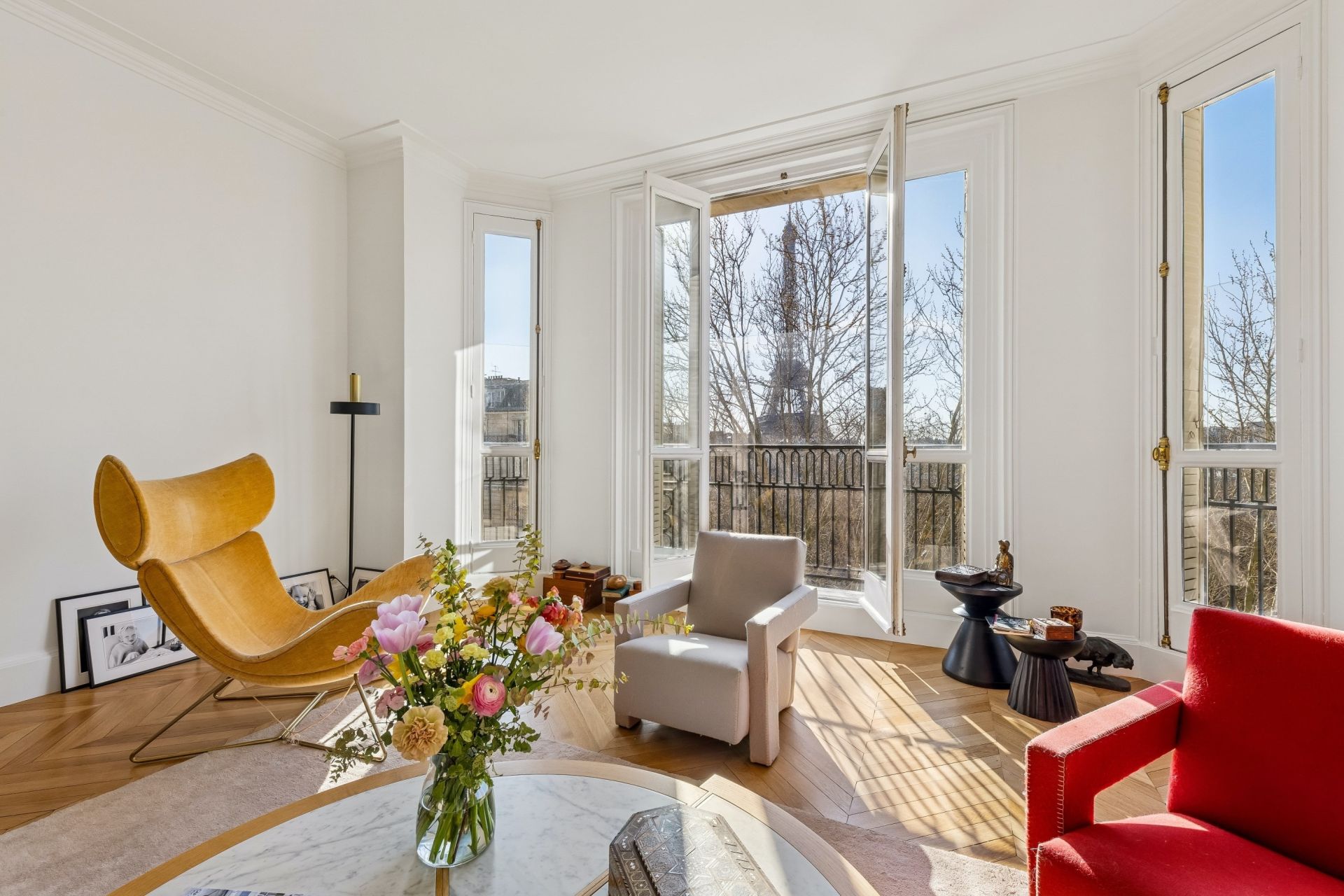 luxury apartment 5 Rooms for sale on PARIS (75007)