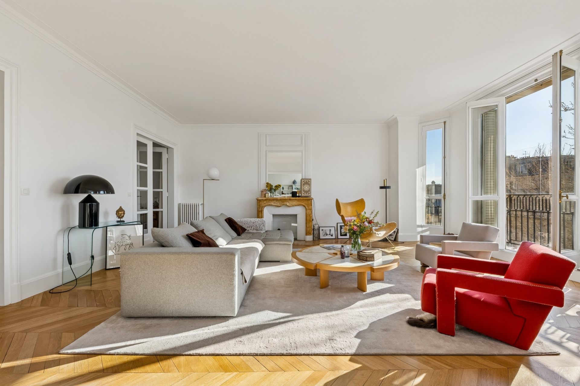 luxury apartment 5 Rooms for sale on PARIS (75007)