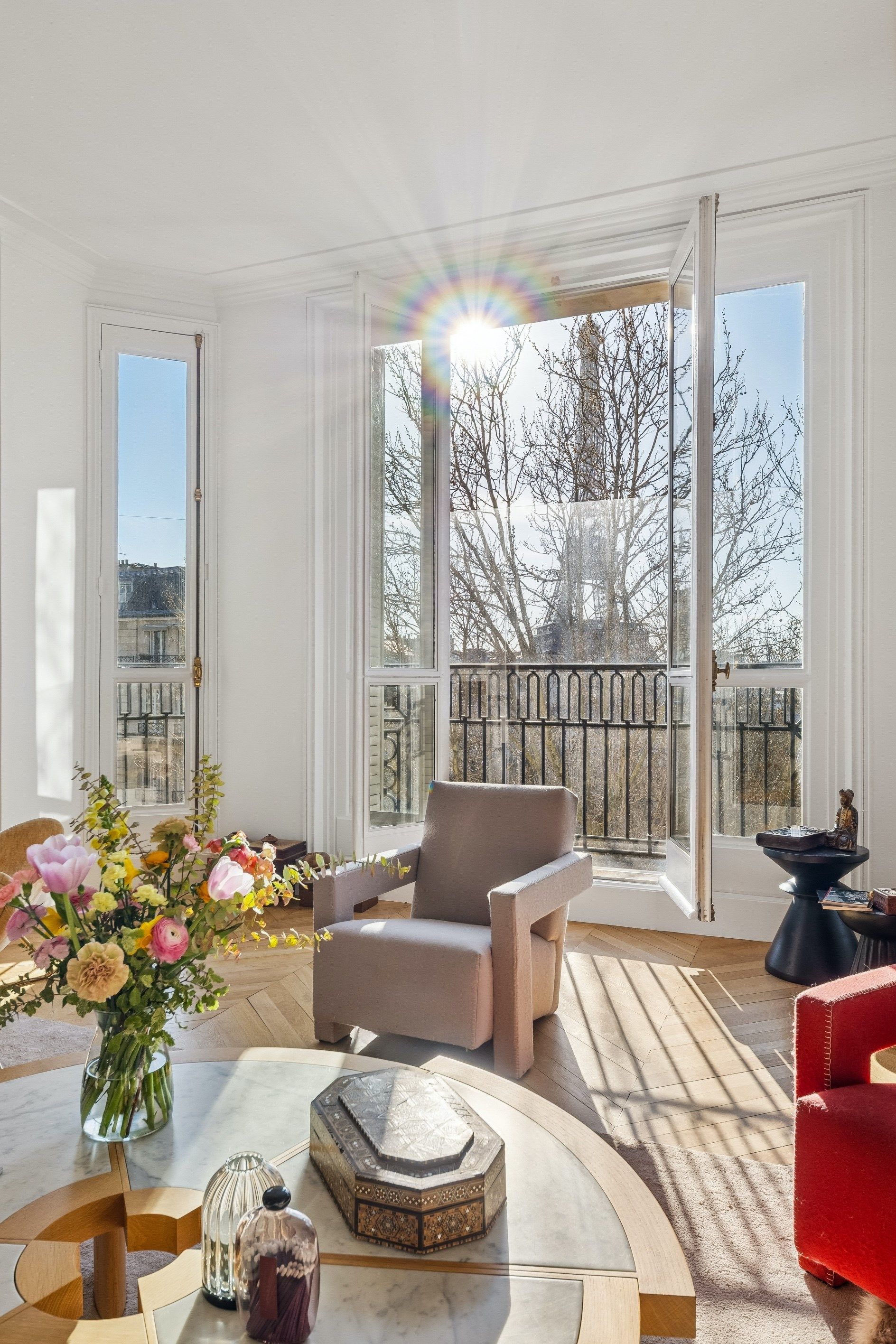 luxury apartment 5 Rooms for sale on PARIS (75007)
