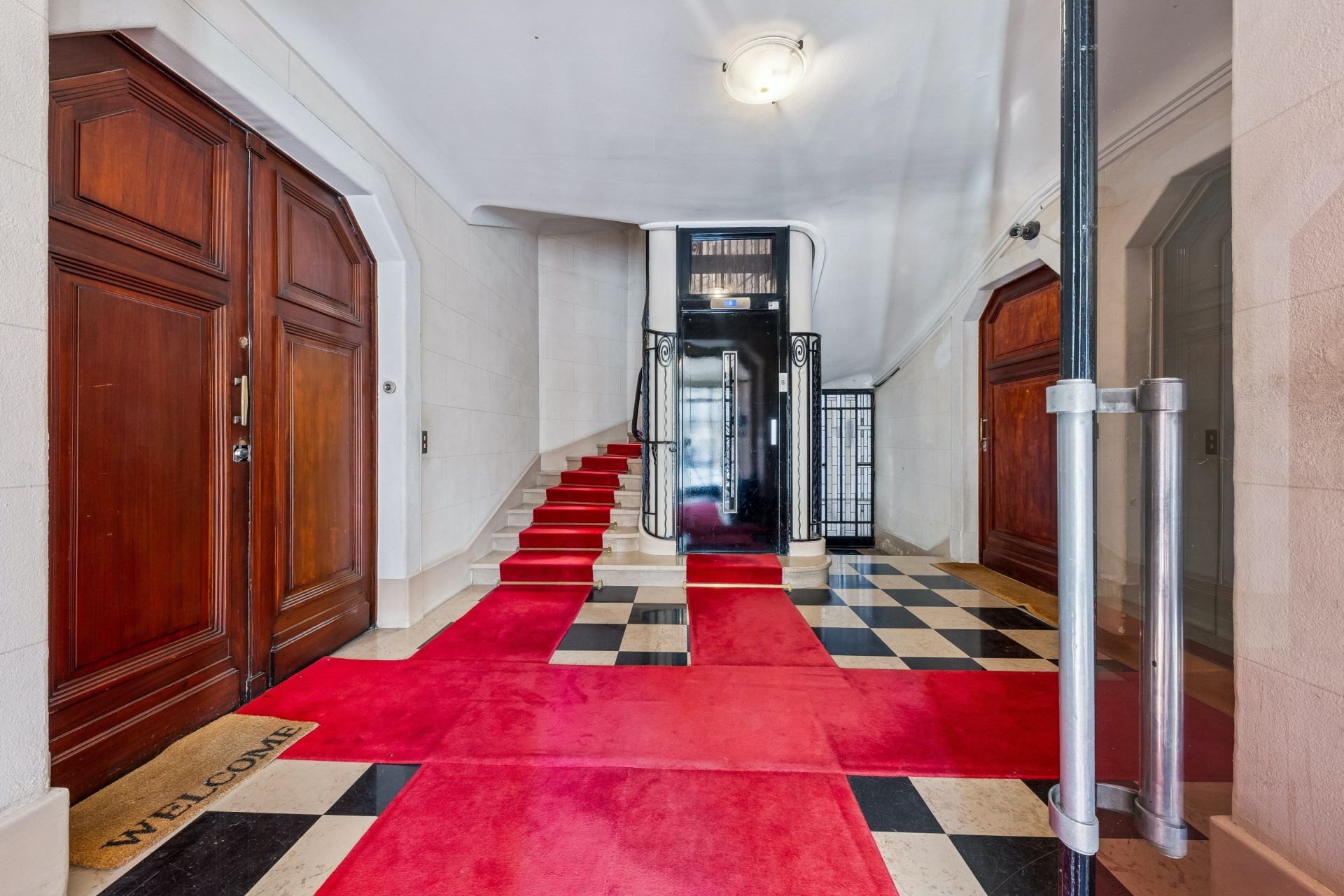 luxury apartment 5 Rooms for sale on PARIS (75007)