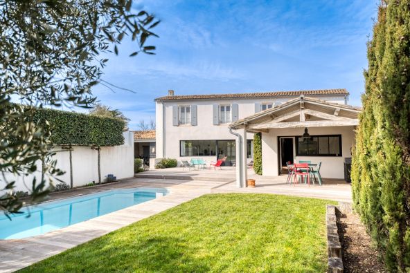 Sale Luxury house Le Bois-Plage-en-Ré 7&nbsp;Rooms 190&nbsp;m²