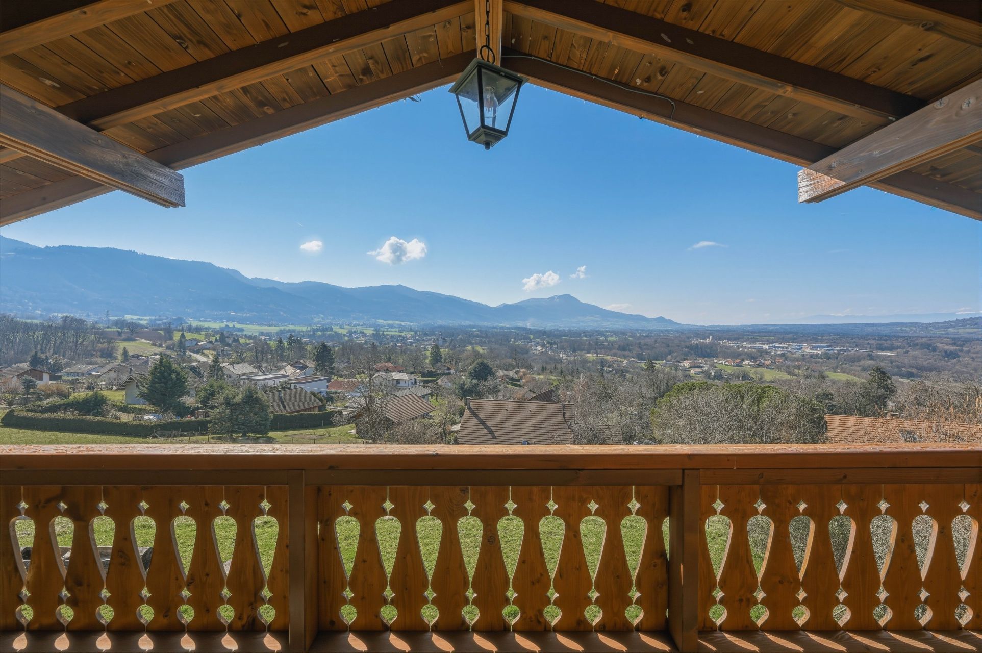 chalet de luxe 9 Pièces en vente sur PERRIGNIER (74550)