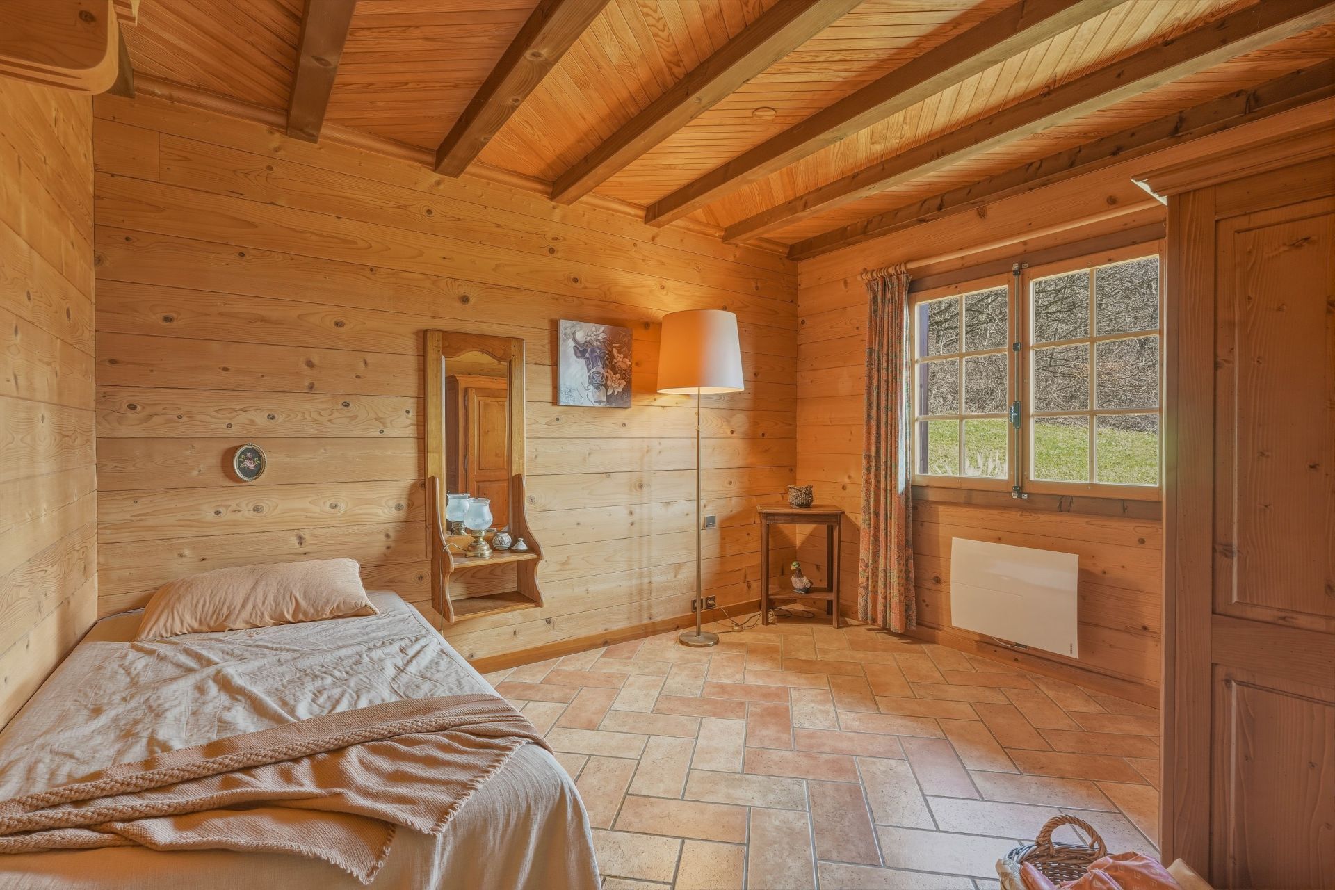luxury chalet 9 Rooms for sale on PERRIGNIER (74550)
