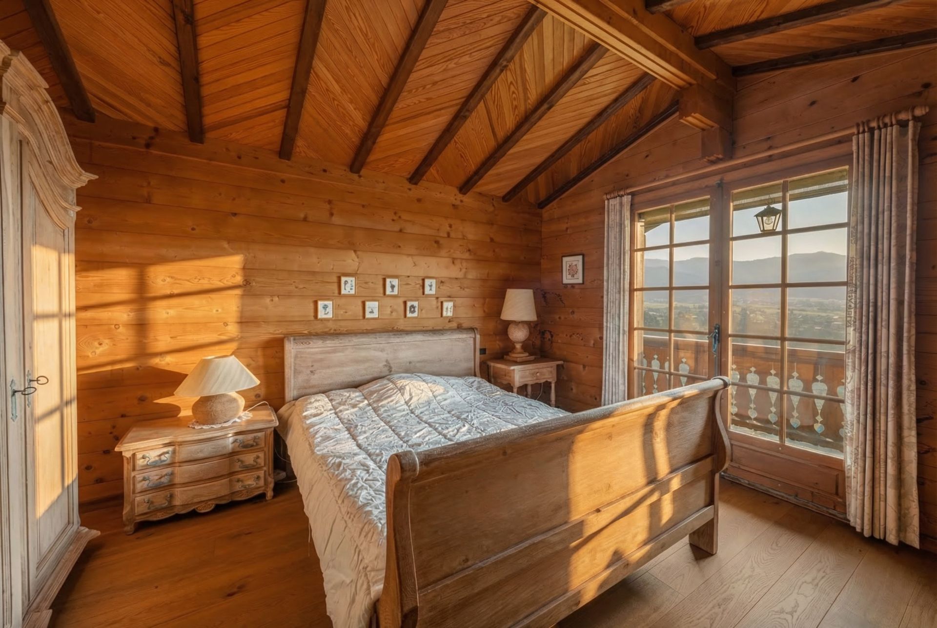 luxury chalet 9 Rooms for sale on PERRIGNIER (74550)