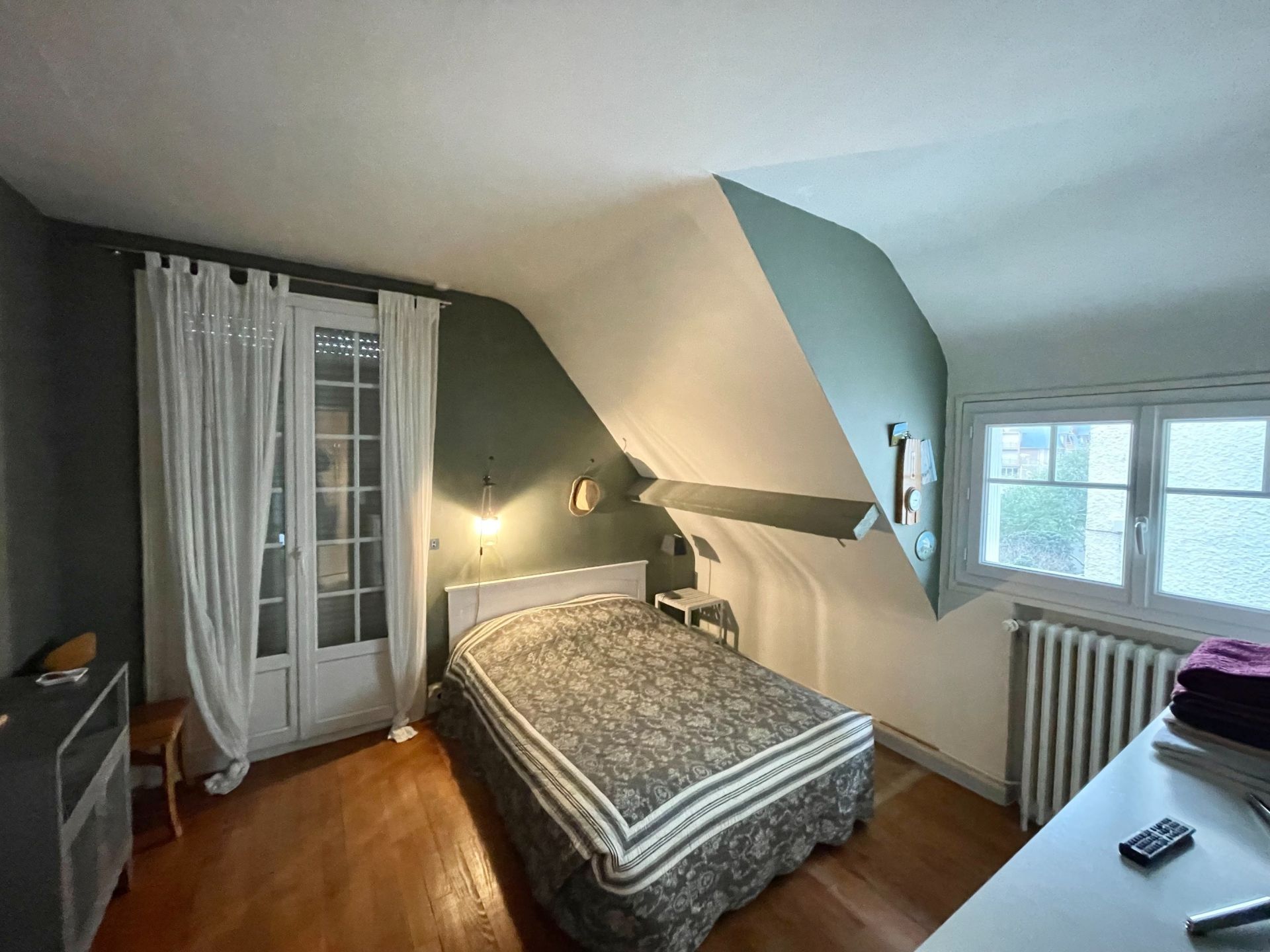 luxury house 9 Rooms for sale on BENERVILLE SUR MER (14910)