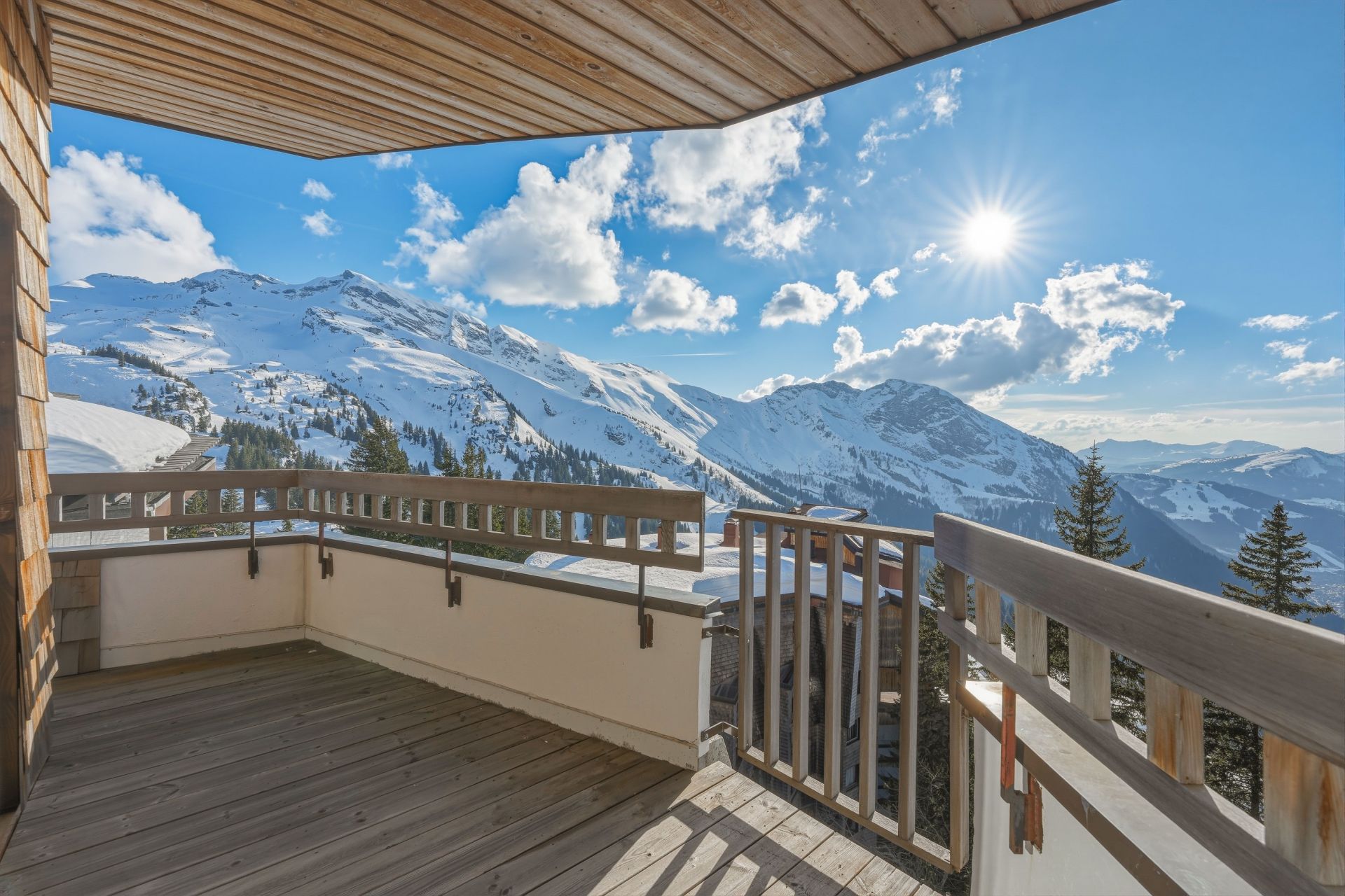 luxury apartment 7 Rooms for sale on AVORIAZ (74110)