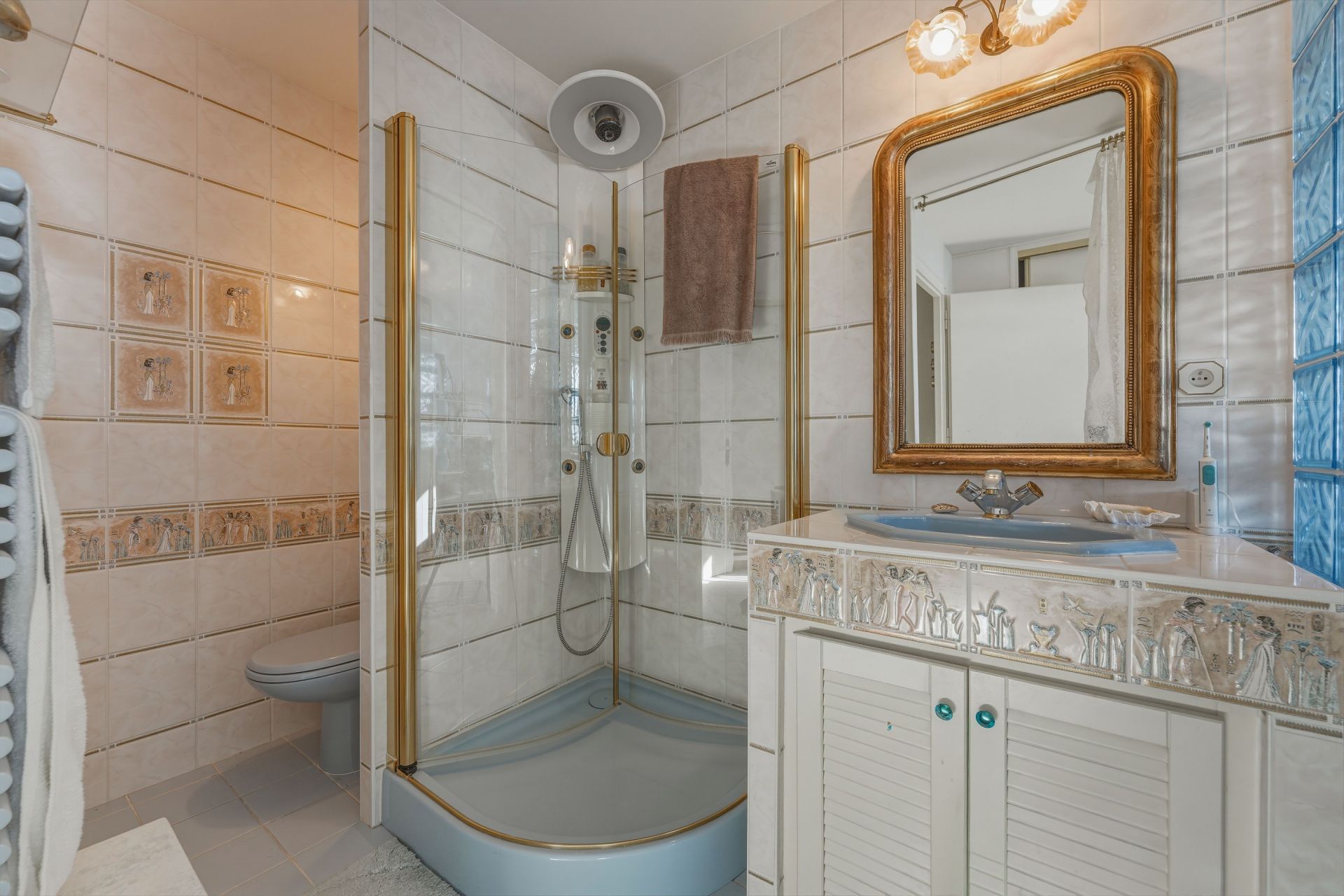 luxury apartment 7 Rooms for sale on AVORIAZ (74110)