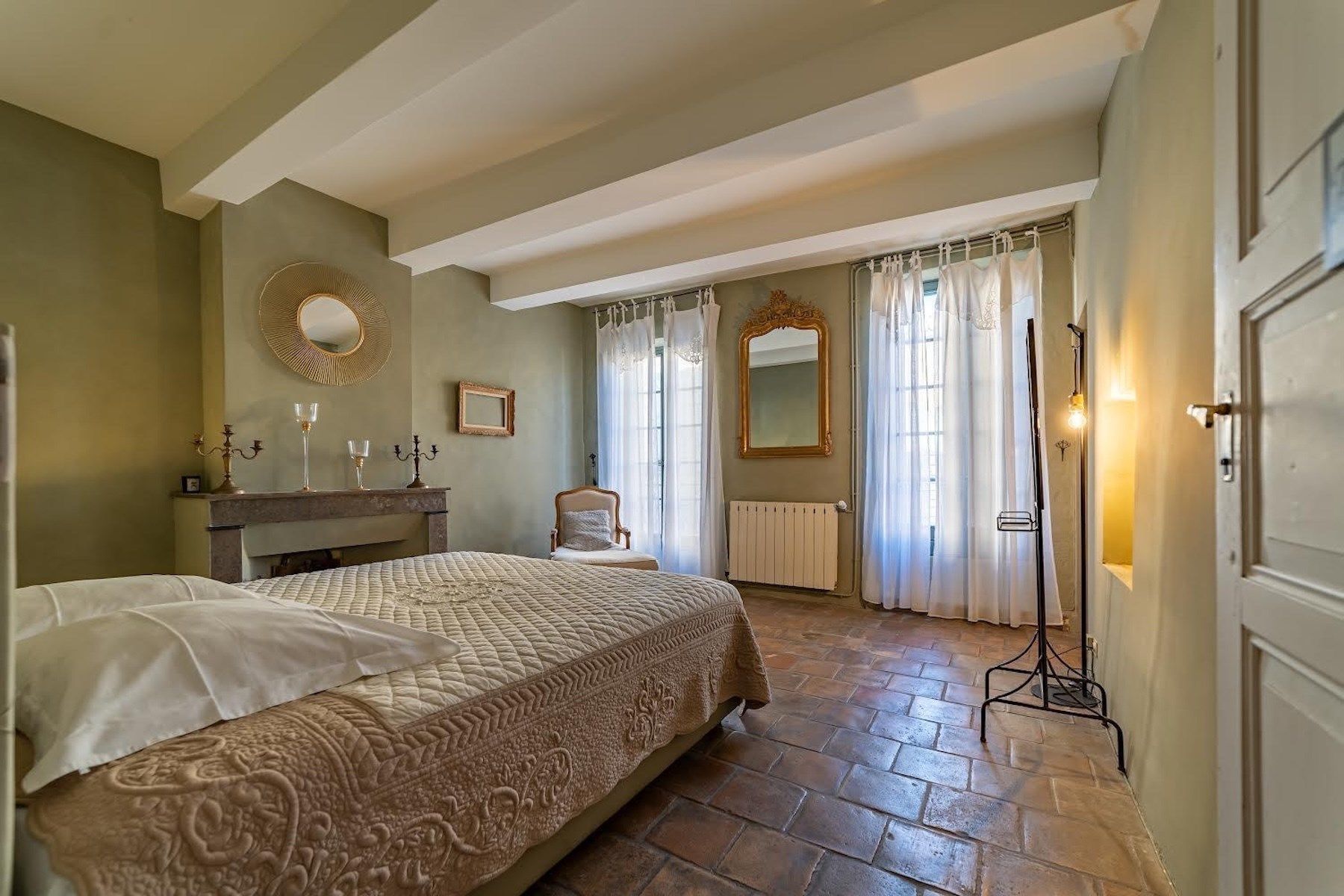 maison de luxe 9 Pièces en vente sur UZES (30700)