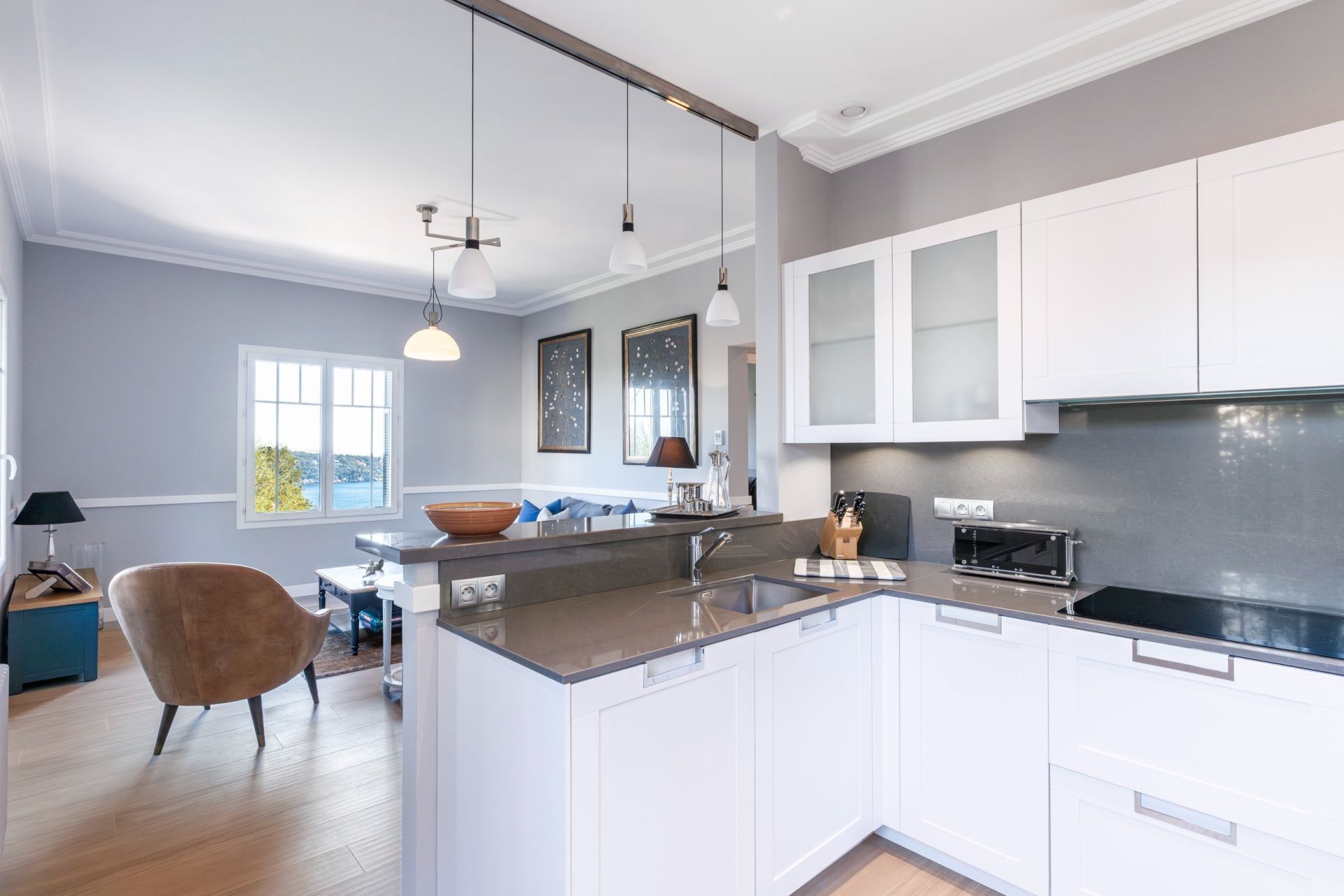 luxury apartment 2 Rooms for sale on NICE (06000)