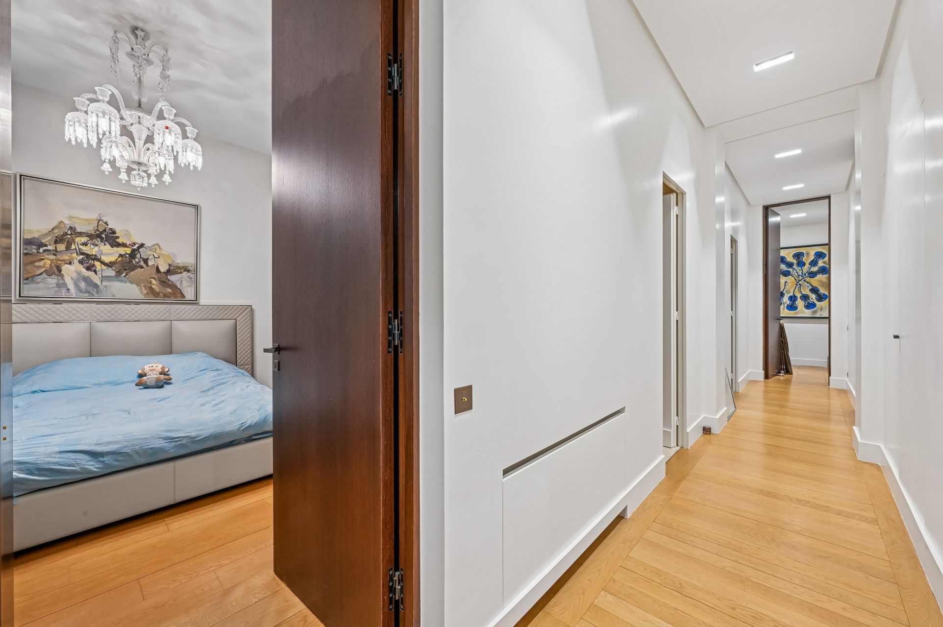 luxury apartment 7 Rooms for sale on PARIS (75016)