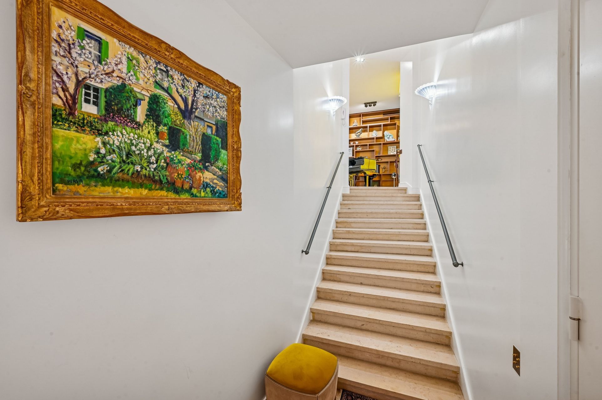luxury apartment 7 Rooms for sale on PARIS (75016)