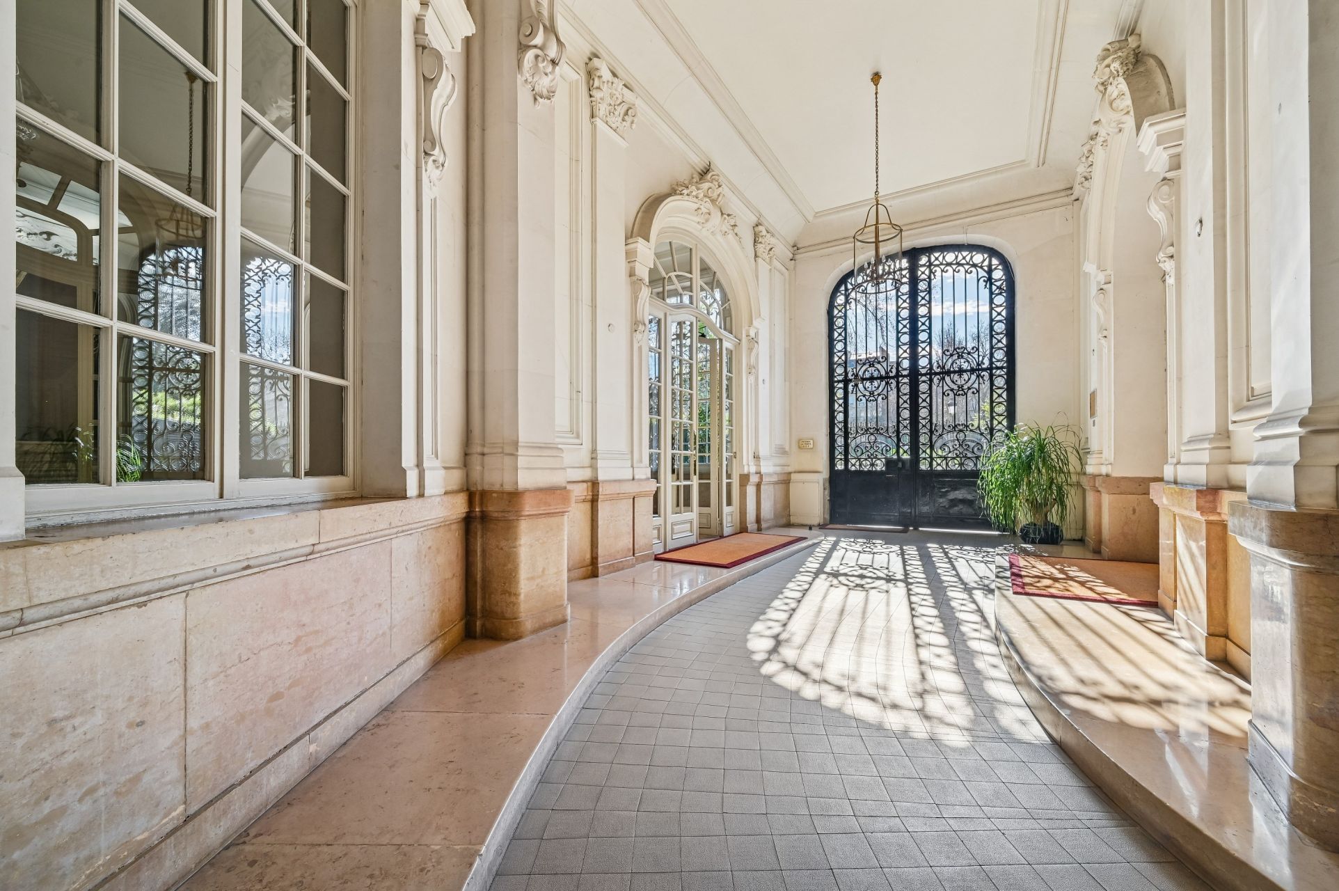 luxury apartment 7 Rooms for sale on PARIS (75016)