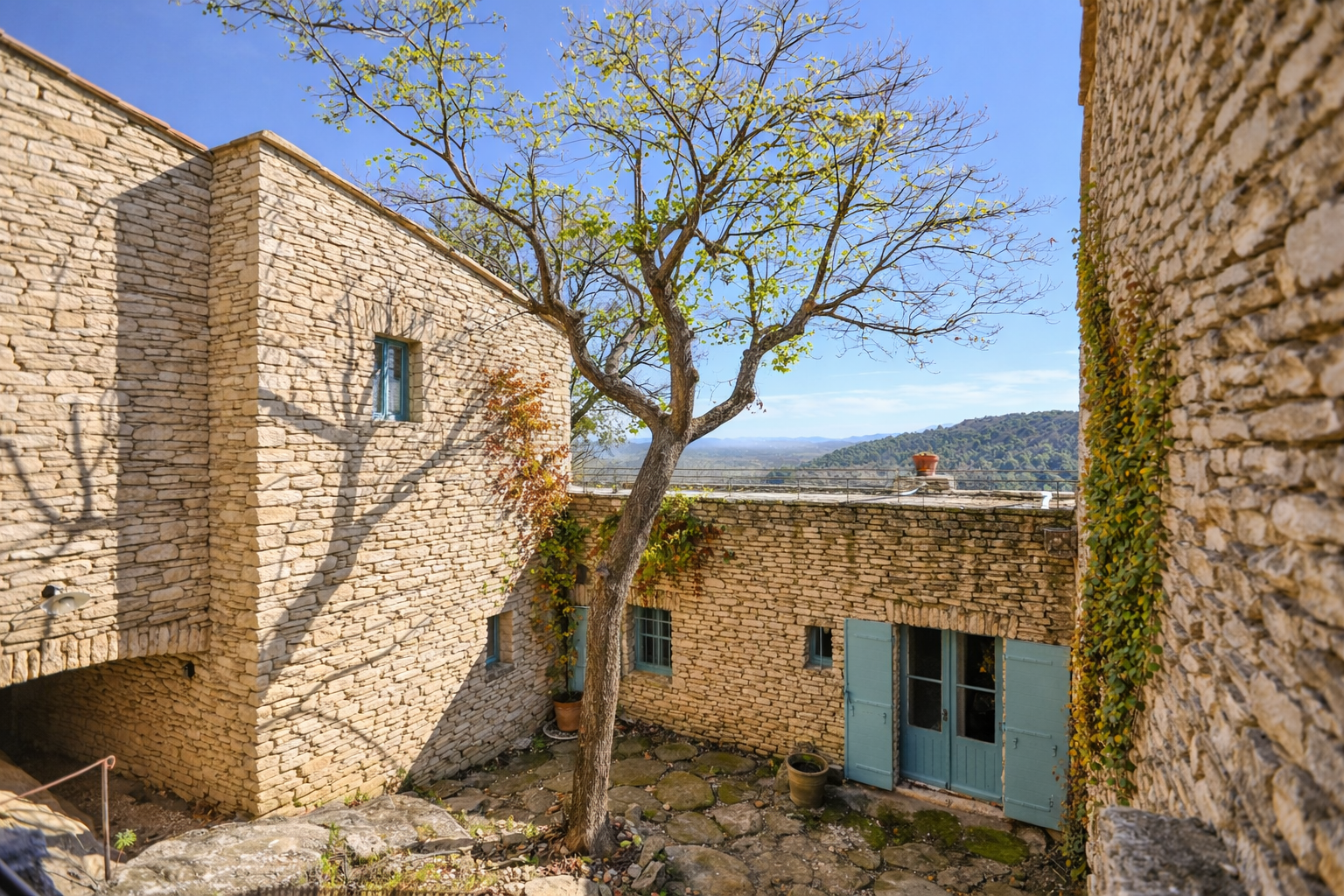 maison de luxe 15 Pièces en vente sur GORDES (84220)