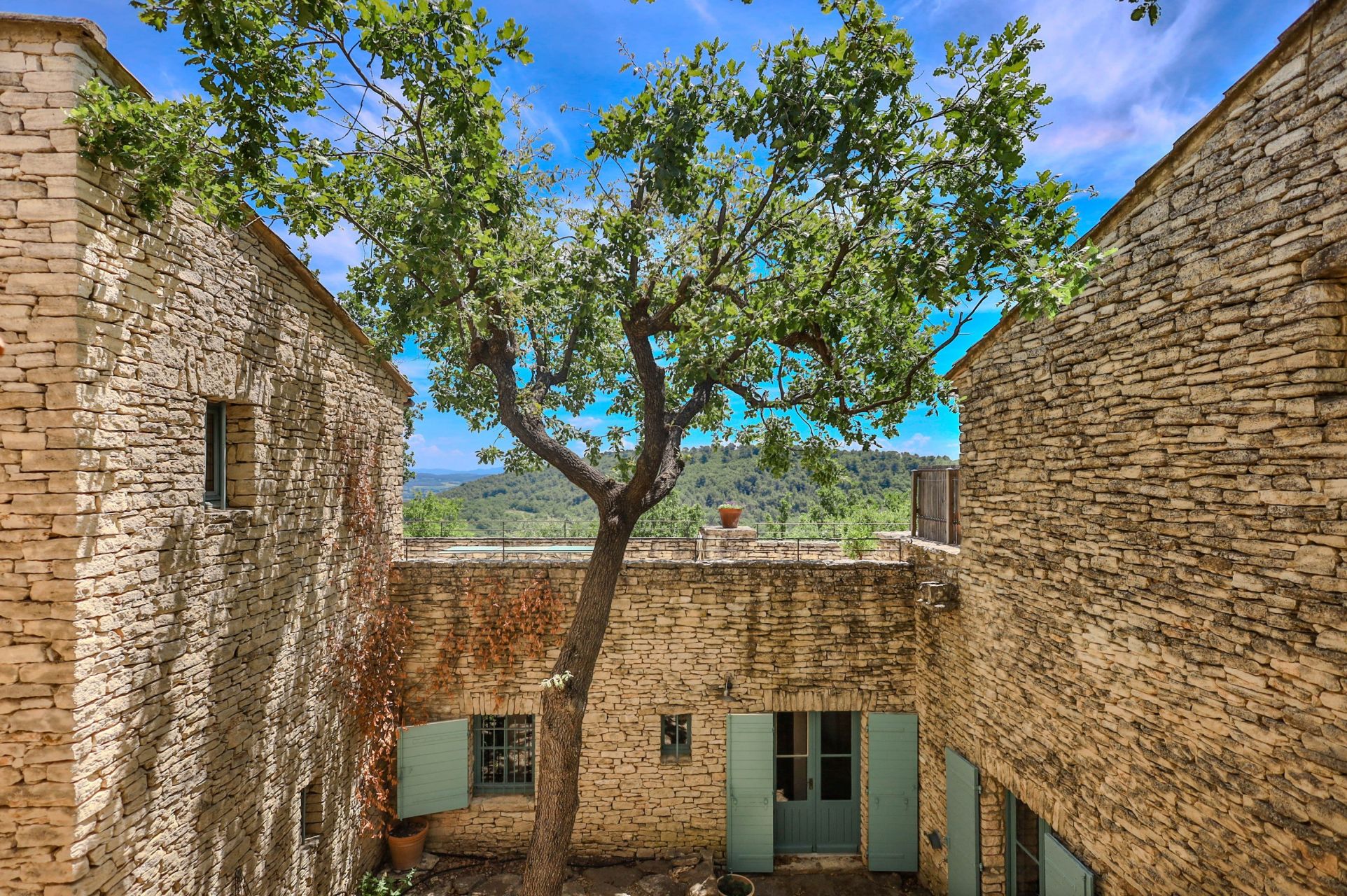 maison de luxe 15 Pièces en vente sur GORDES (84220)