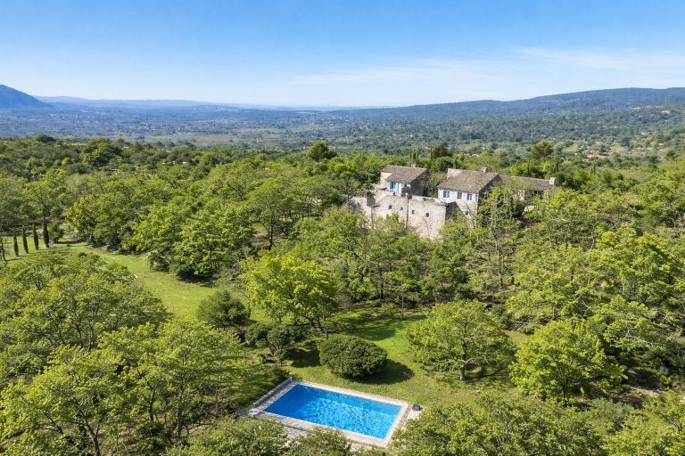maison de luxe 15 Pièces en vente sur GORDES (84220)