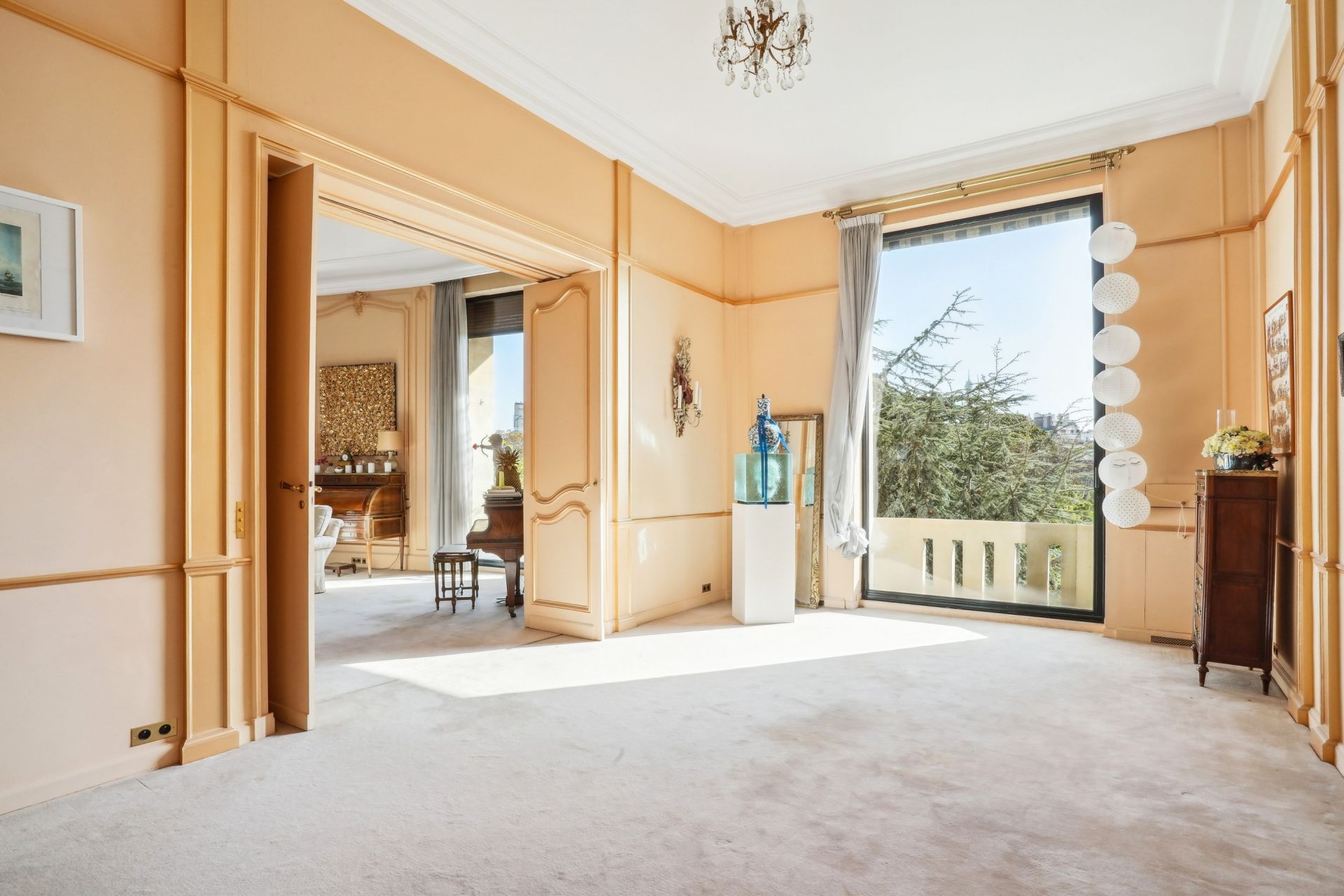 luxury apartment 6 Rooms for rent on PARIS (75016)