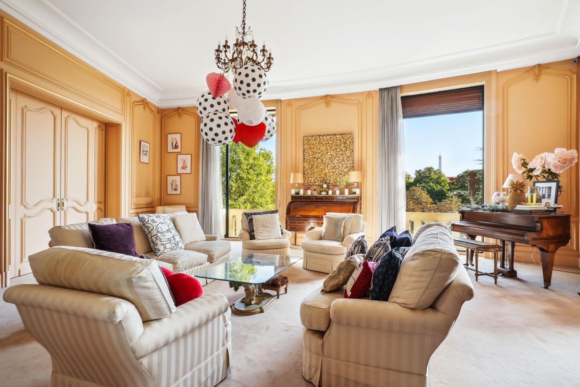 luxury apartment 6 Rooms for rent on PARIS (75016)