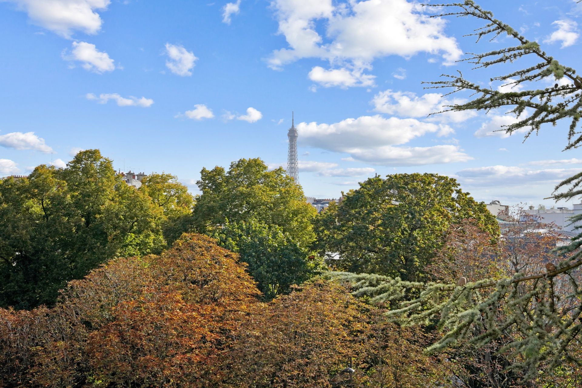 luxury apartment 6 Rooms for rent on PARIS (75016)