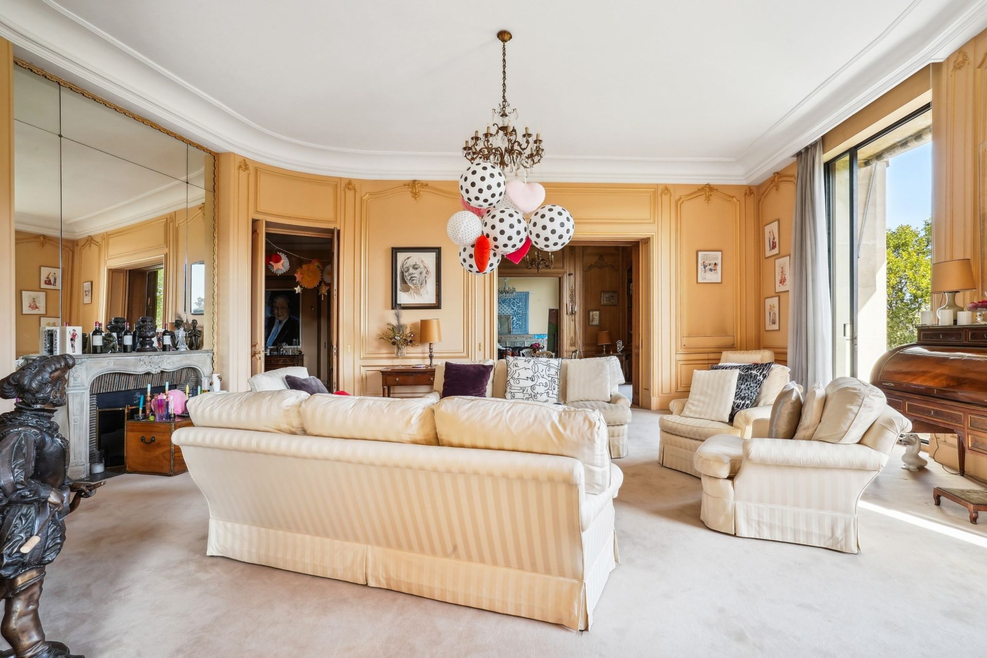 luxury apartment 6 Rooms for rent on PARIS (75016)