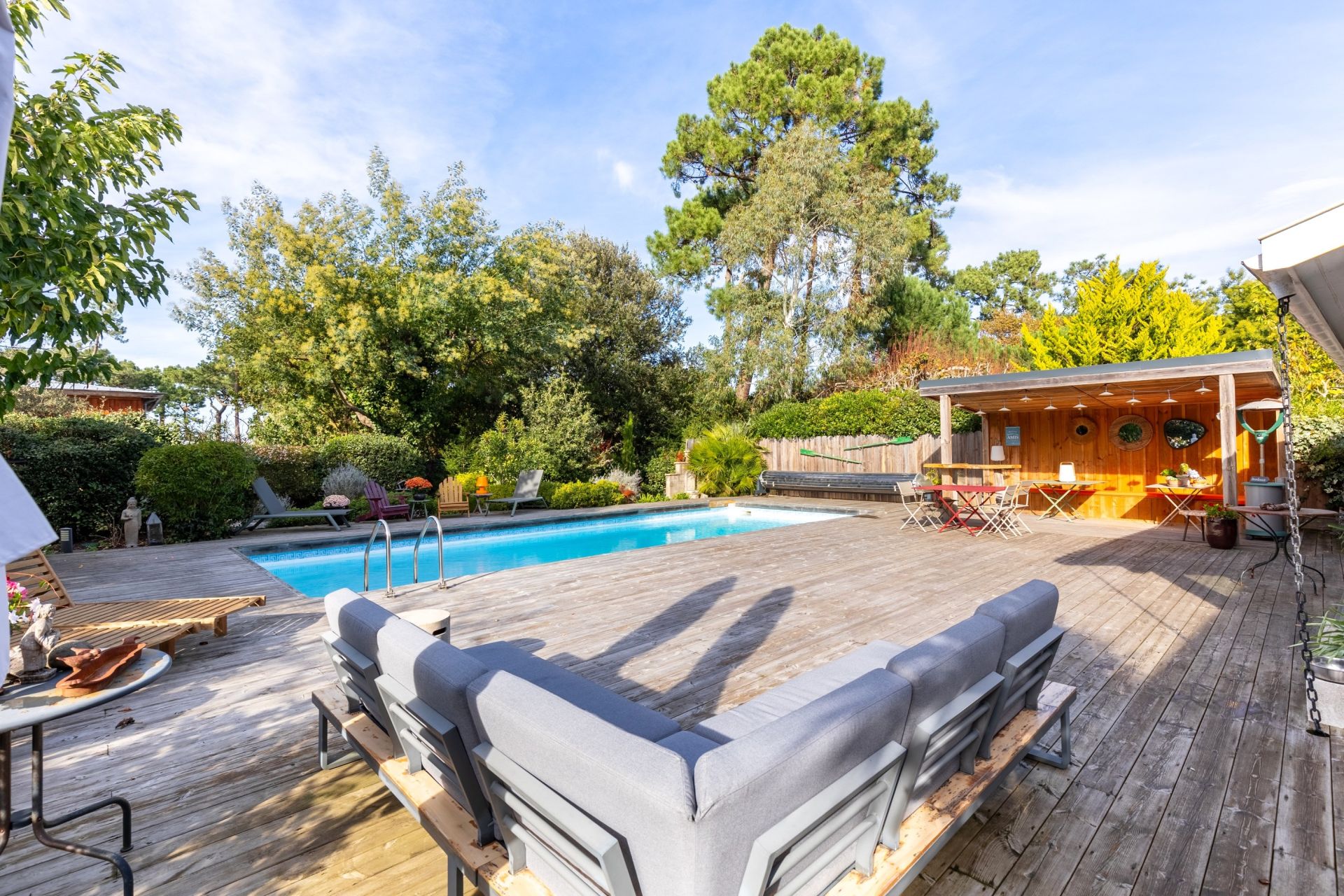 luxury house 7 Rooms for sale on ARCACHON (33120)