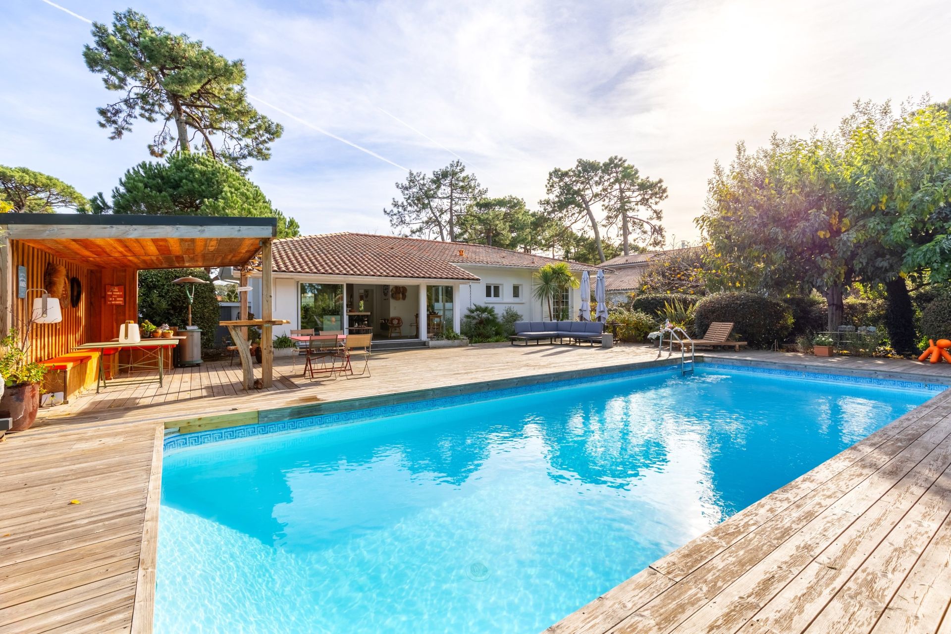 luxury house 7 Rooms for sale on ARCACHON (33120)