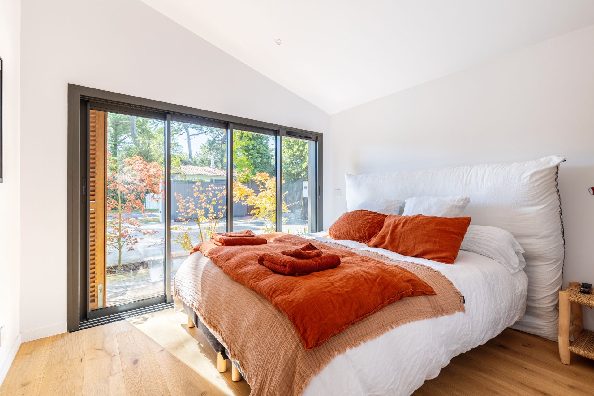 luxury house 9 Rooms for sale on CAP FERRET (33970)