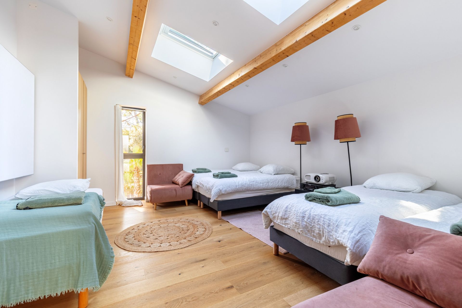 luxury house 9 Rooms for sale on CAP FERRET (33970)
