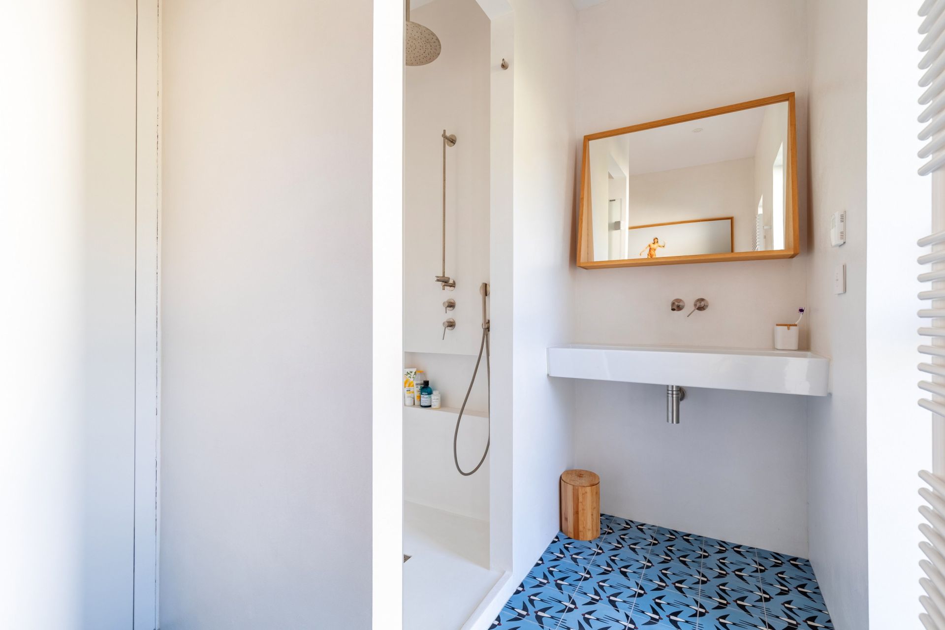 luxury house 9 Rooms for sale on CAP FERRET (33970)