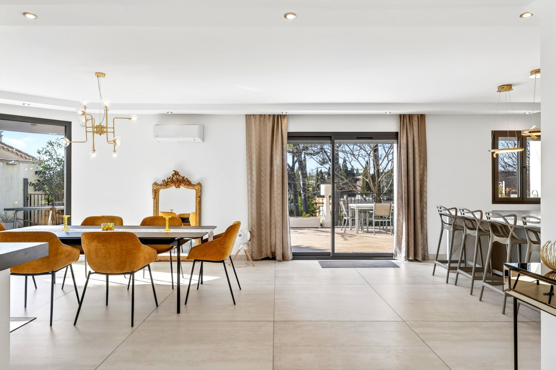 maison de luxe 10 Pièces en vente sur MARSEILLE (13012)