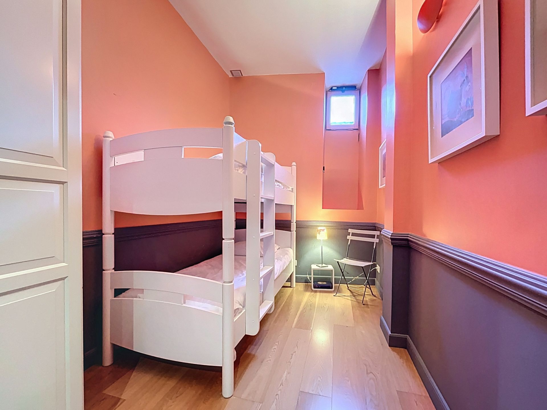 luxury apartment 5 Rooms for sale on CIBOURE (64500)