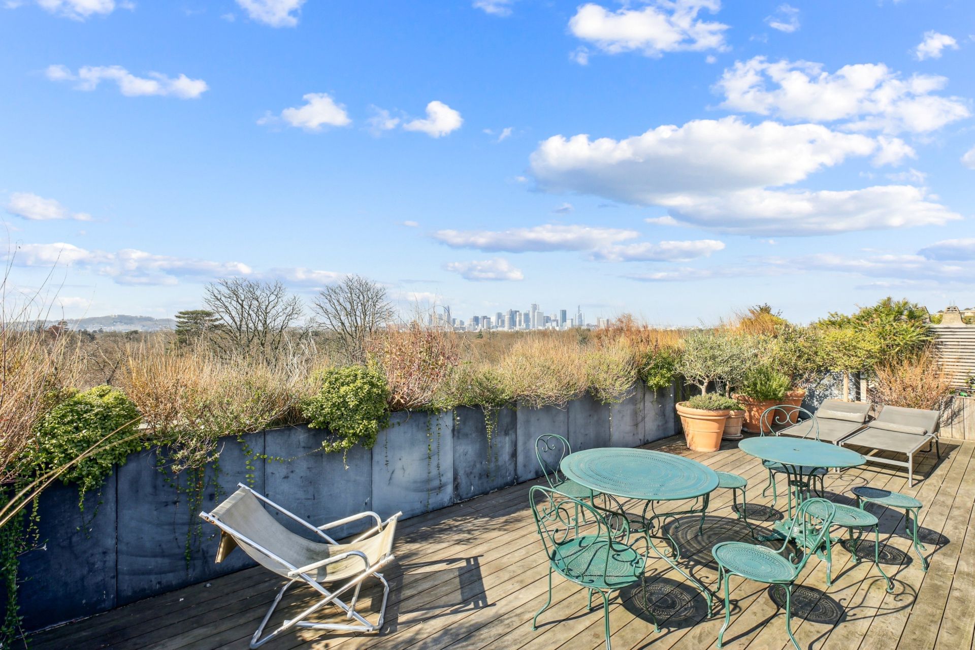 luxury apartment 6 Rooms for sale on PARIS (75016)