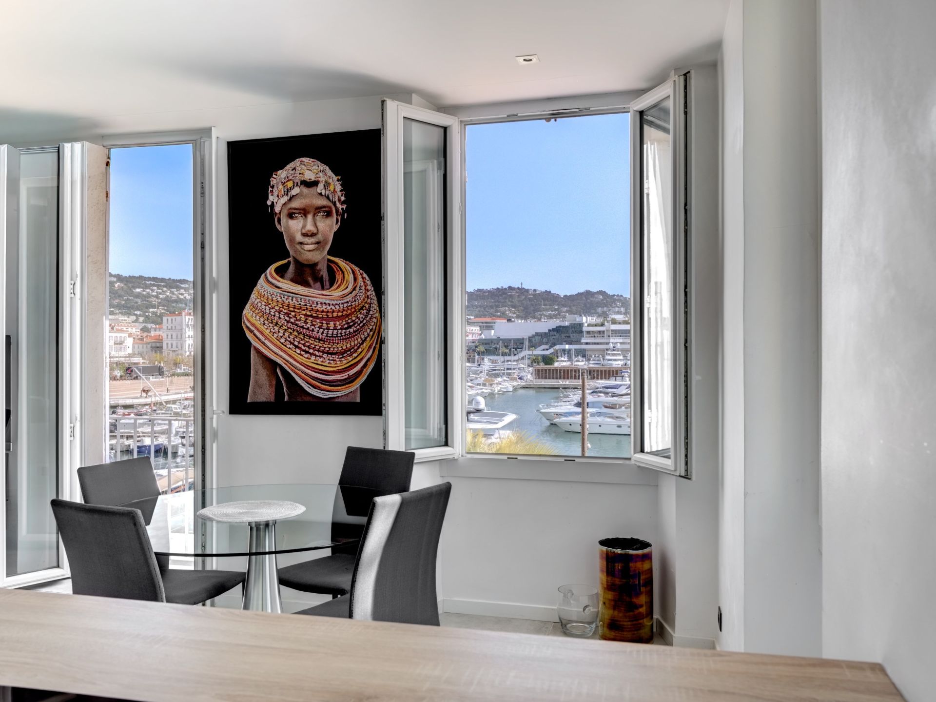 luxury apartment 3 Rooms for sale on CANNES (06400)