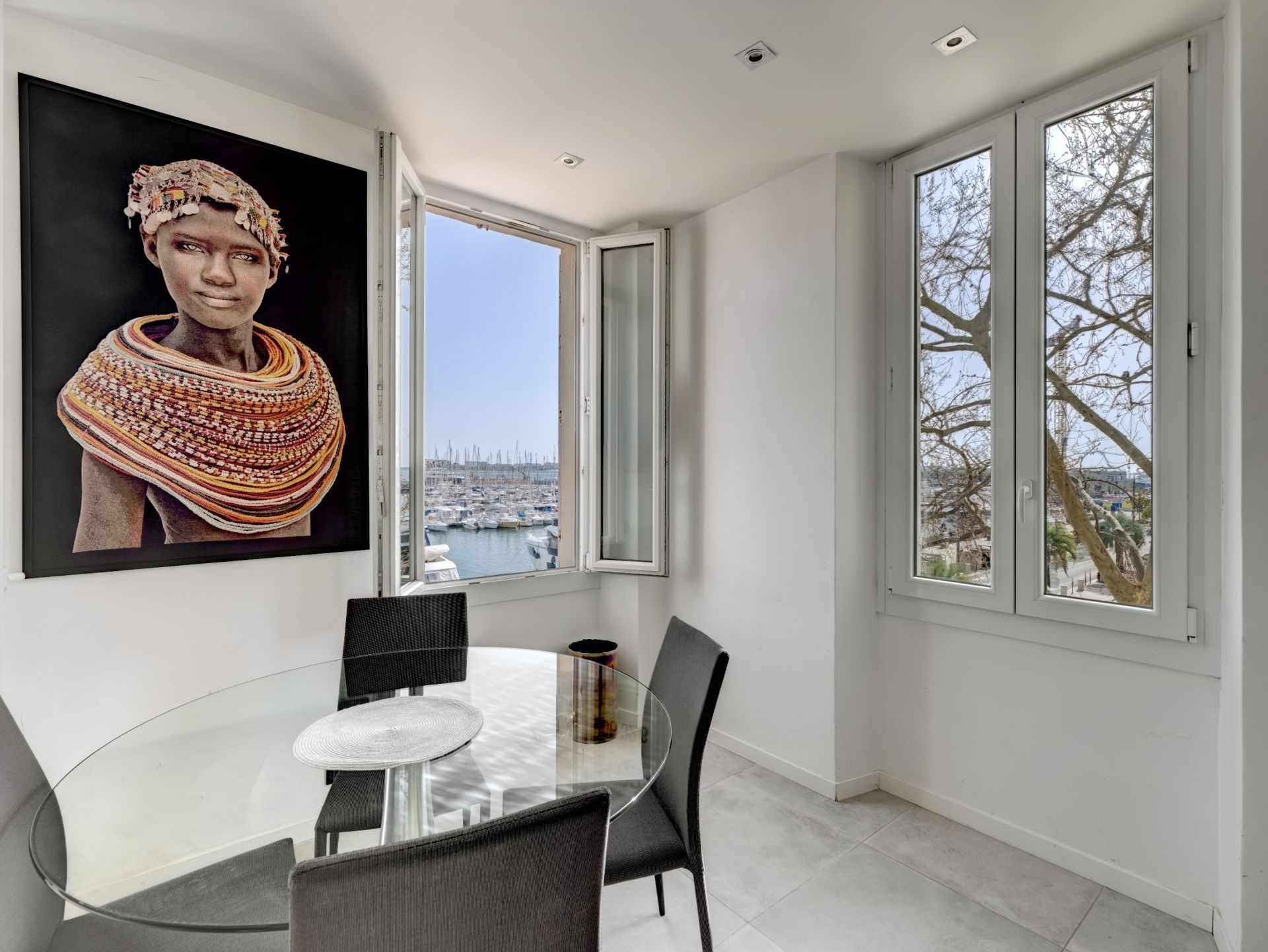 luxury apartment 3 Rooms for sale on CANNES (06400)