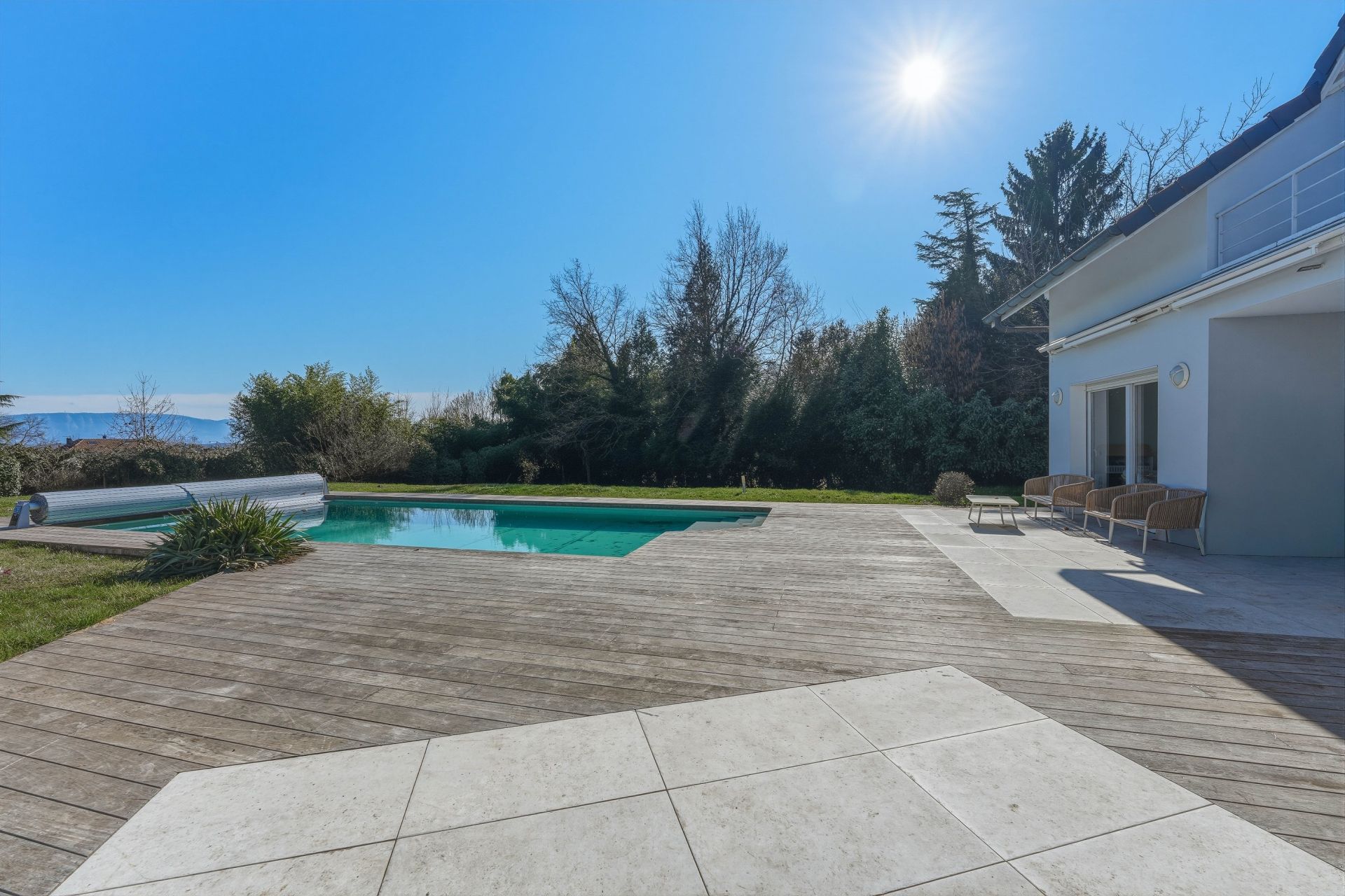luxury villa 7 Rooms for sale on ST GENIS POUILLY (01630)