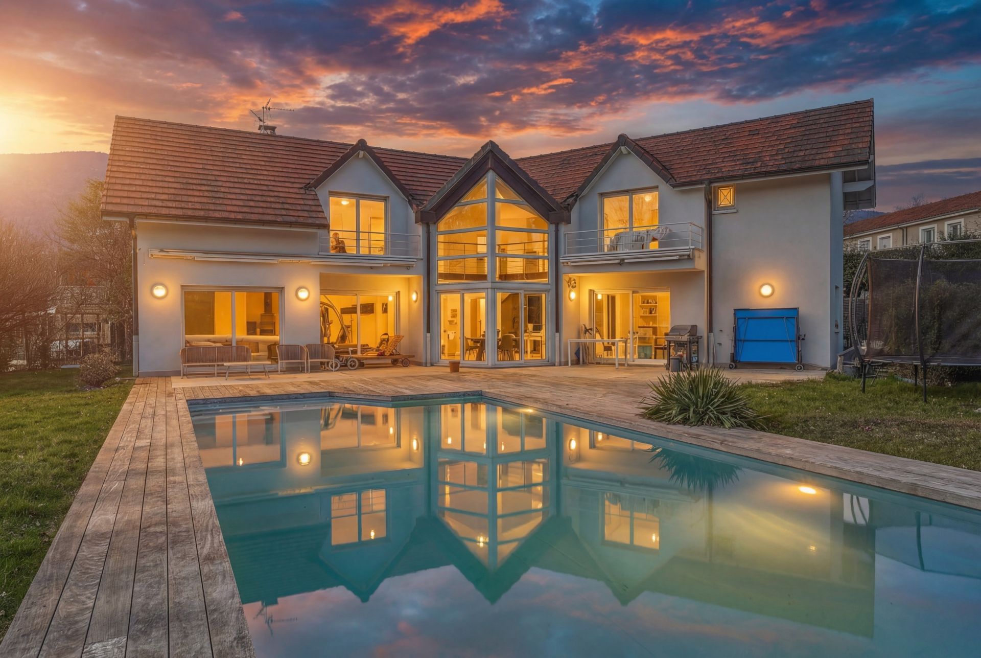 luxury villa 7 Rooms for sale on ST GENIS POUILLY (01630)
