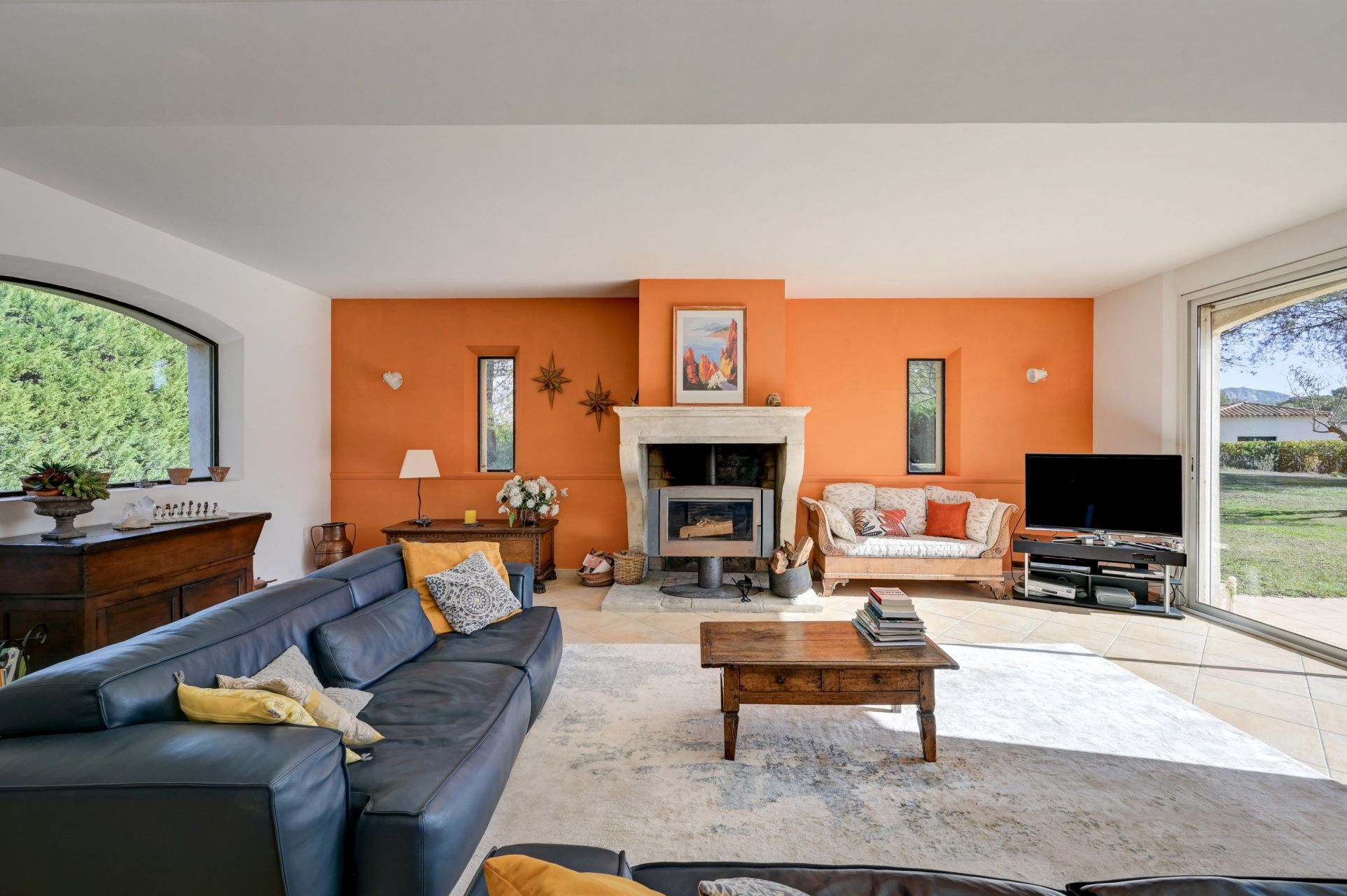 luxury house 5 Rooms for sale on MEYRARGUES (13650)