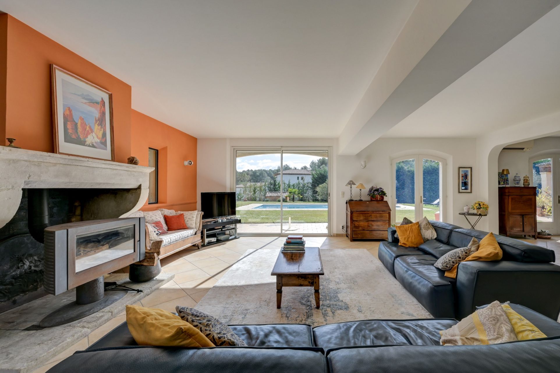 luxury house 5 Rooms for sale on MEYRARGUES (13650)