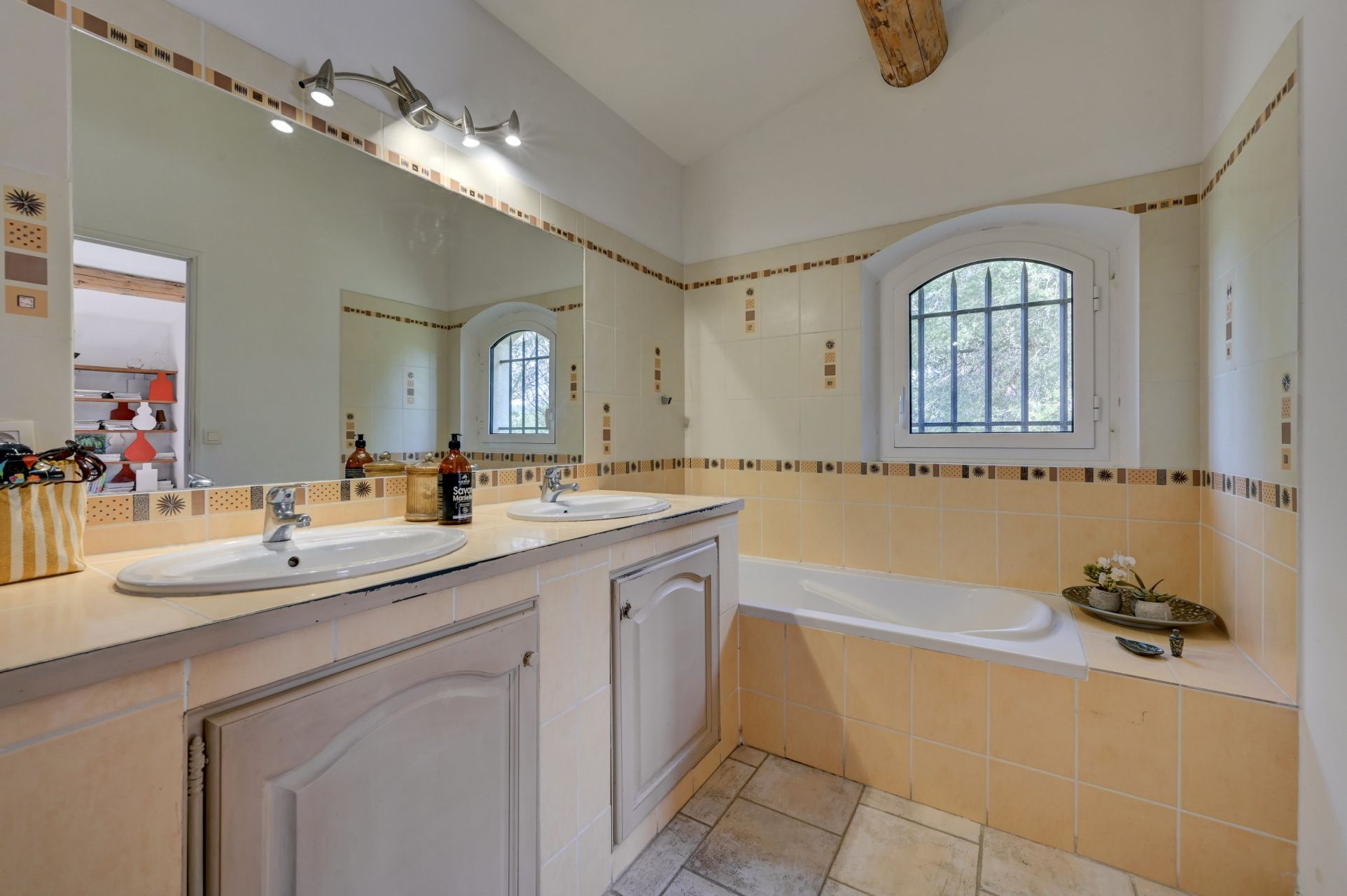 maison de luxe 5 Pièces en vente sur MEYRARGUES (13650)
