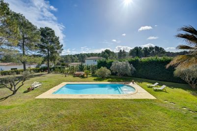 Sale Luxury house Meyrargues 5&nbsp;Rooms 3800&nbsp;m²
